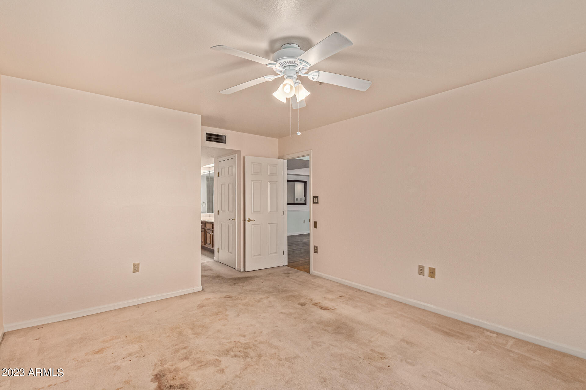 4200 N MILLER Road # 512