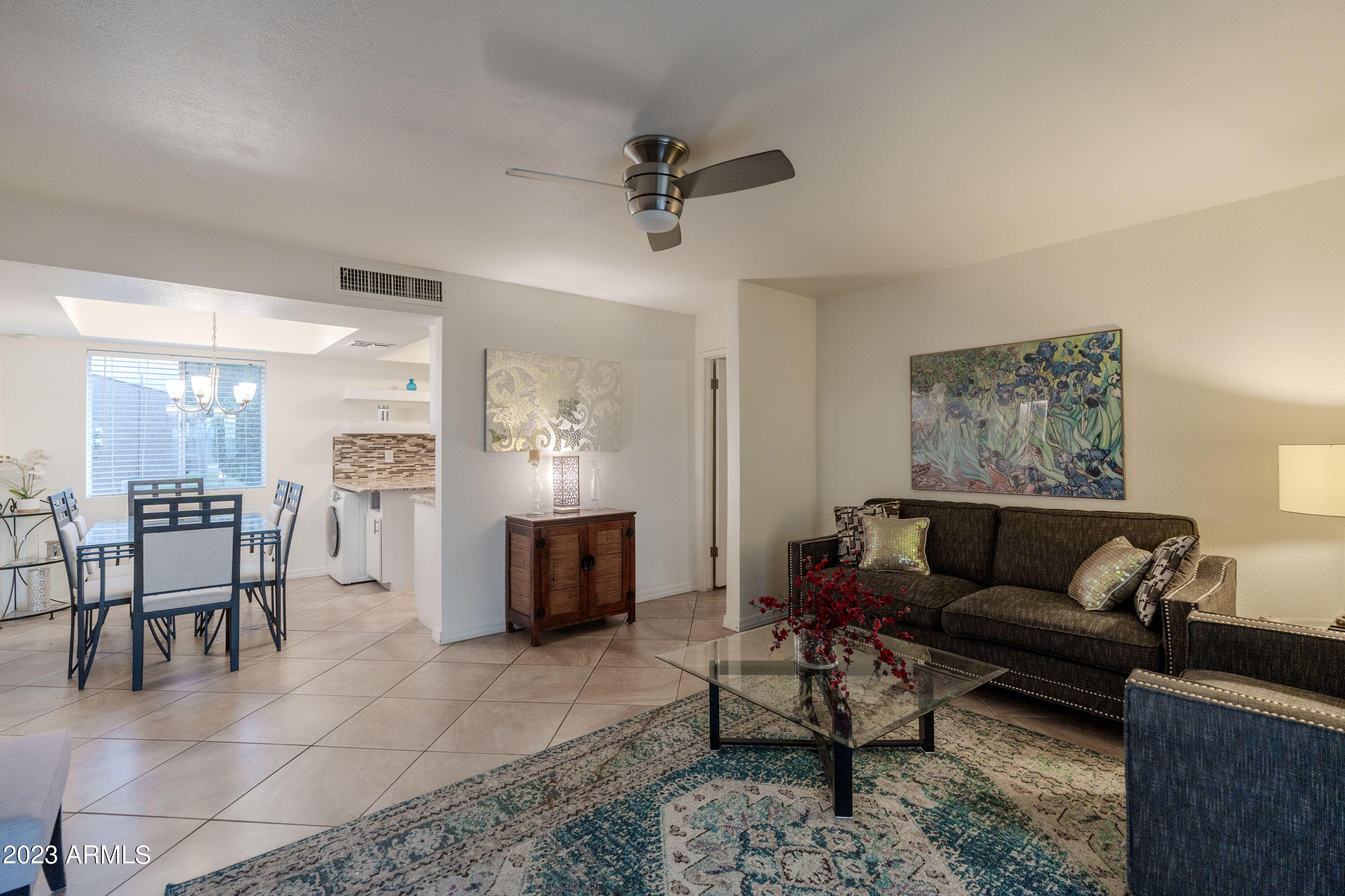 4554 E PARADISE VILLAGE Parkway N, 104