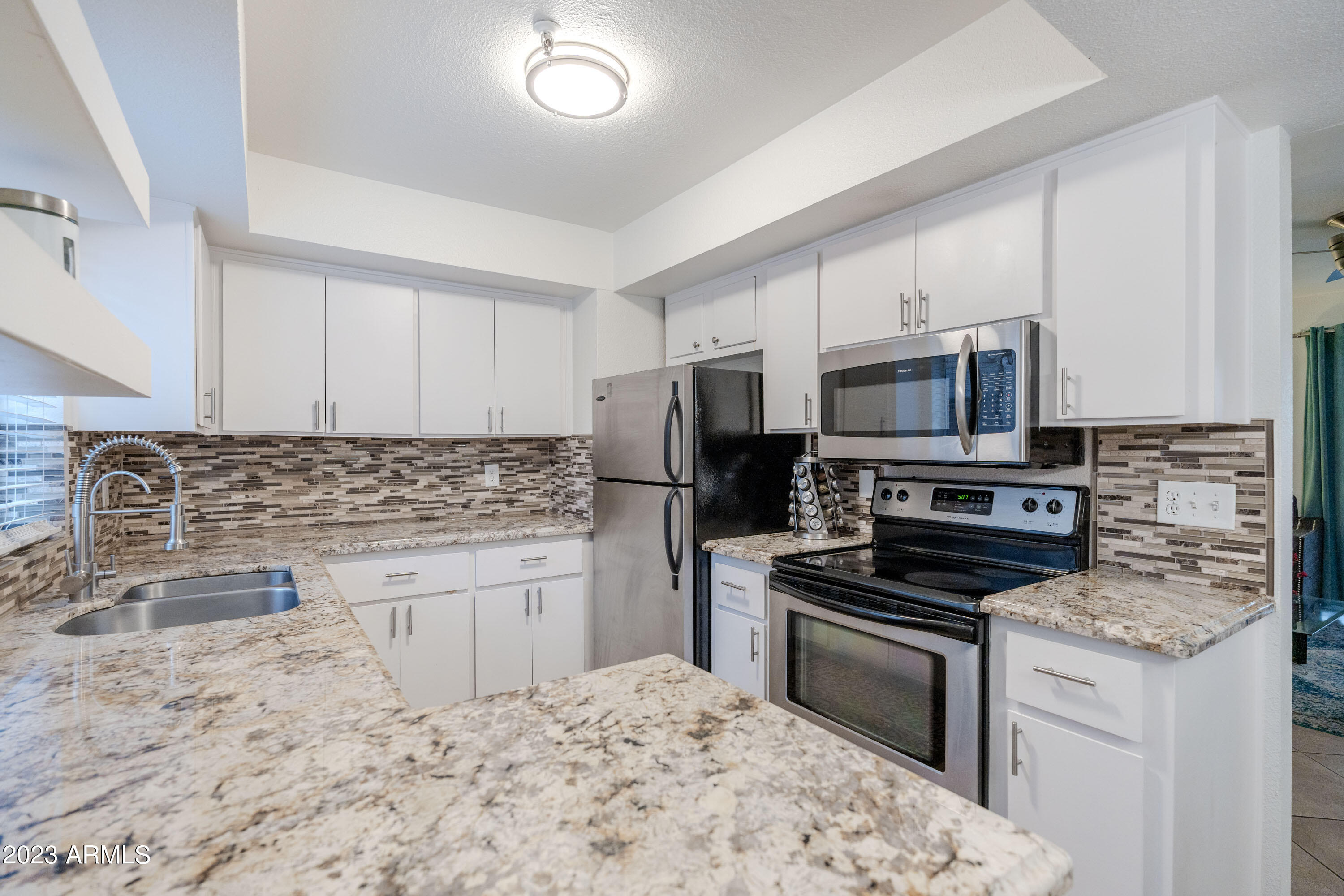 4554 E PARADISE VILLAGE Parkway N, 104