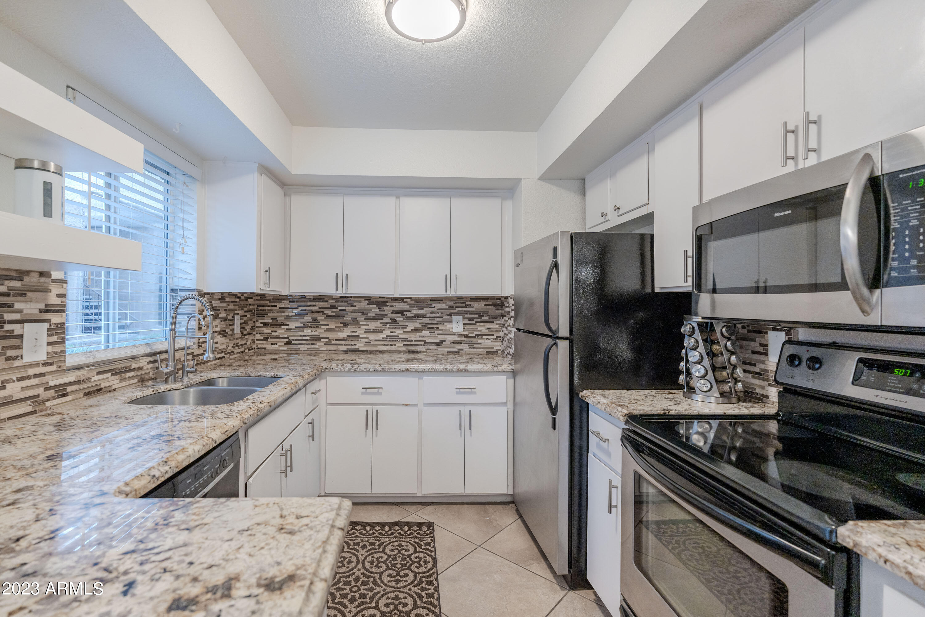 4554 E PARADISE VILLAGE Parkway N, 104