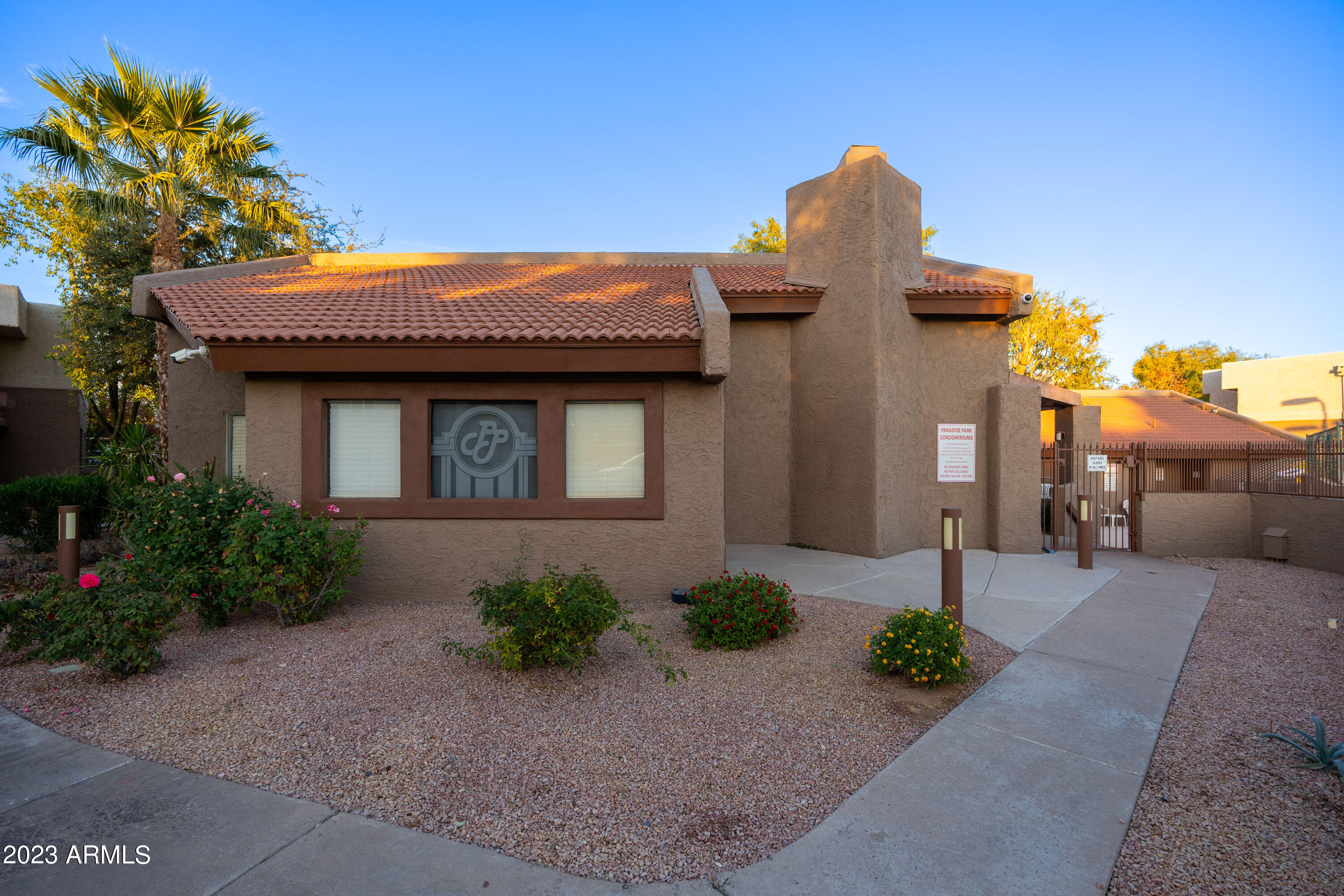 4554 E PARADISE VILLAGE Parkway N, 104