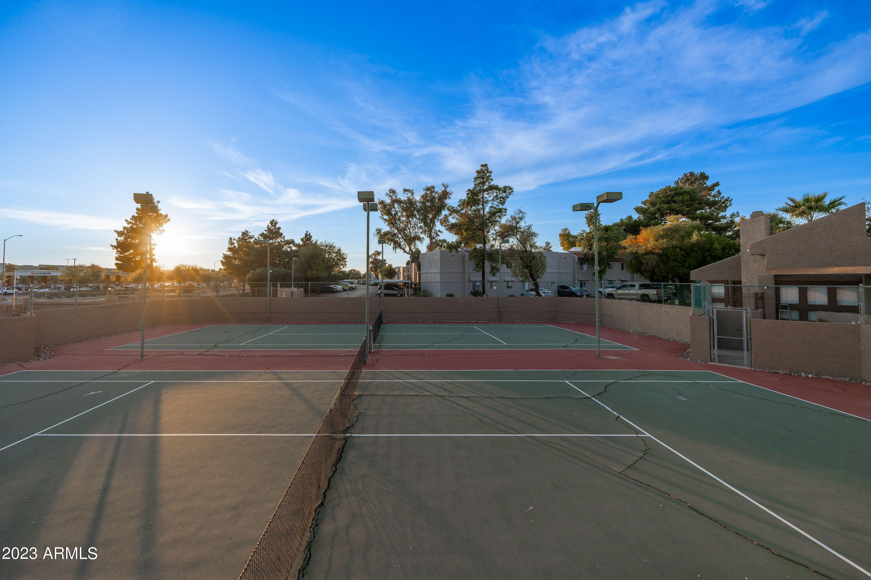 4554 E PARADISE VILLAGE Parkway N, 104