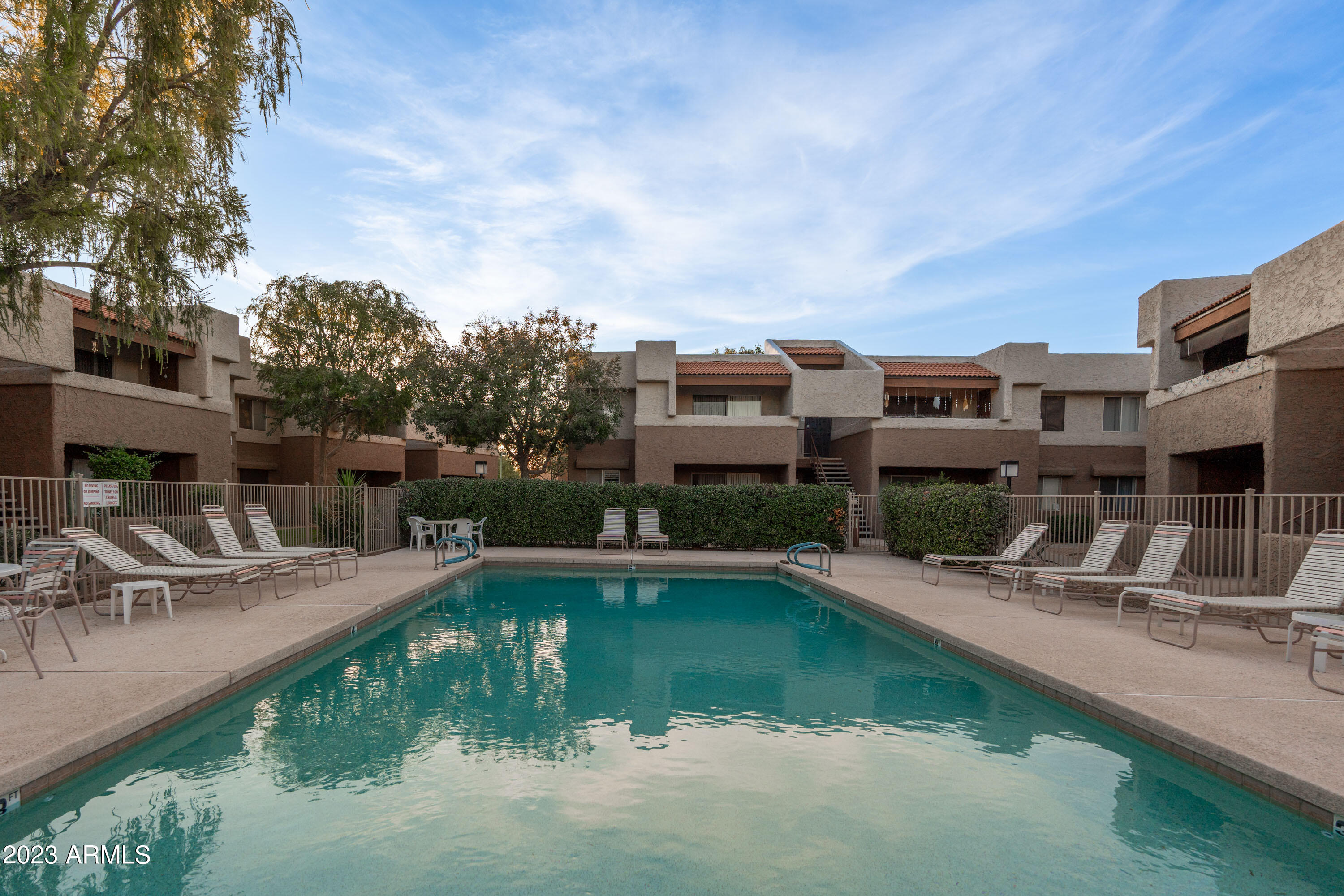 4554 E PARADISE VILLAGE Parkway N, 104