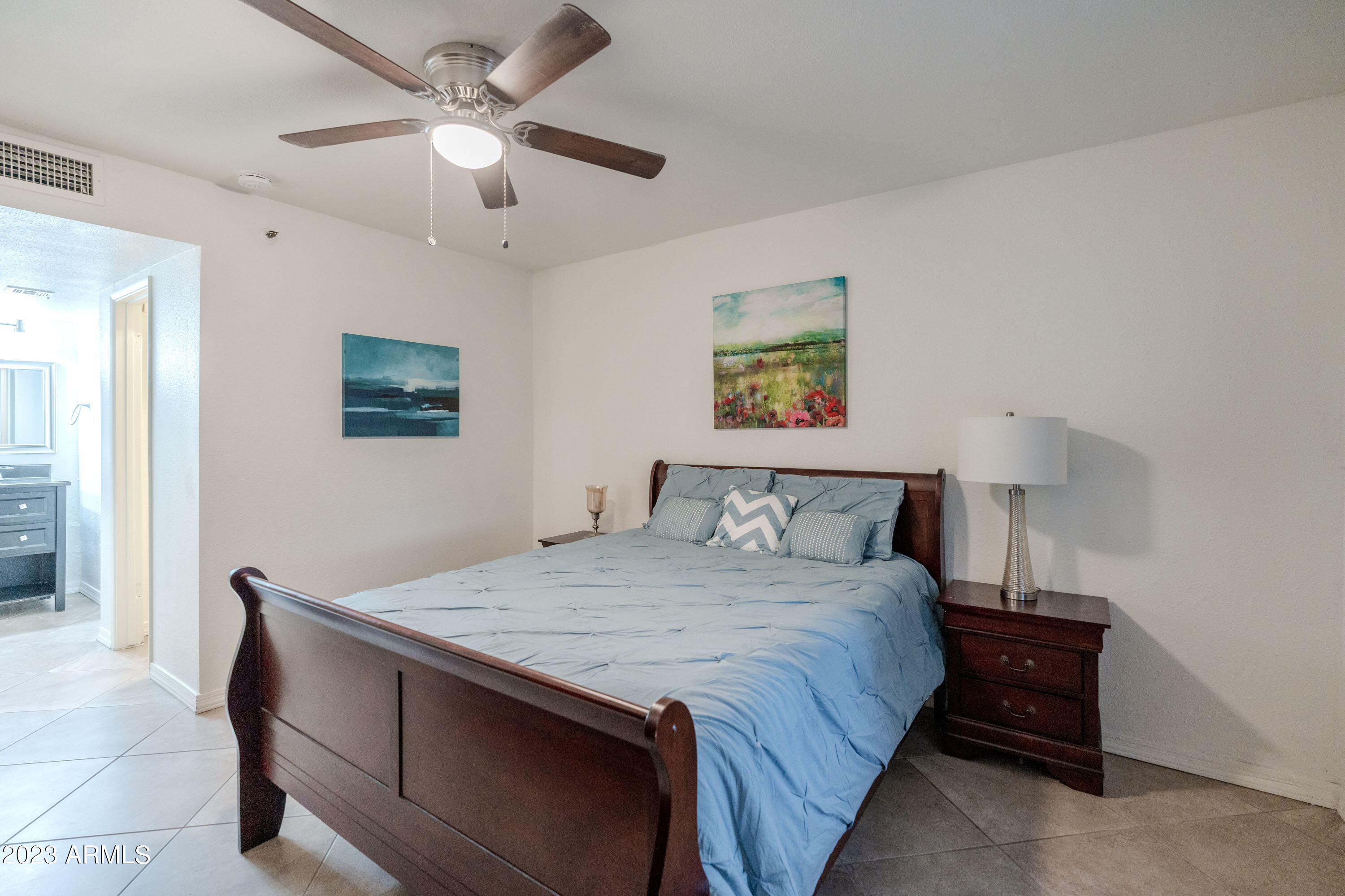 4554 E PARADISE VILLAGE Parkway N, 104