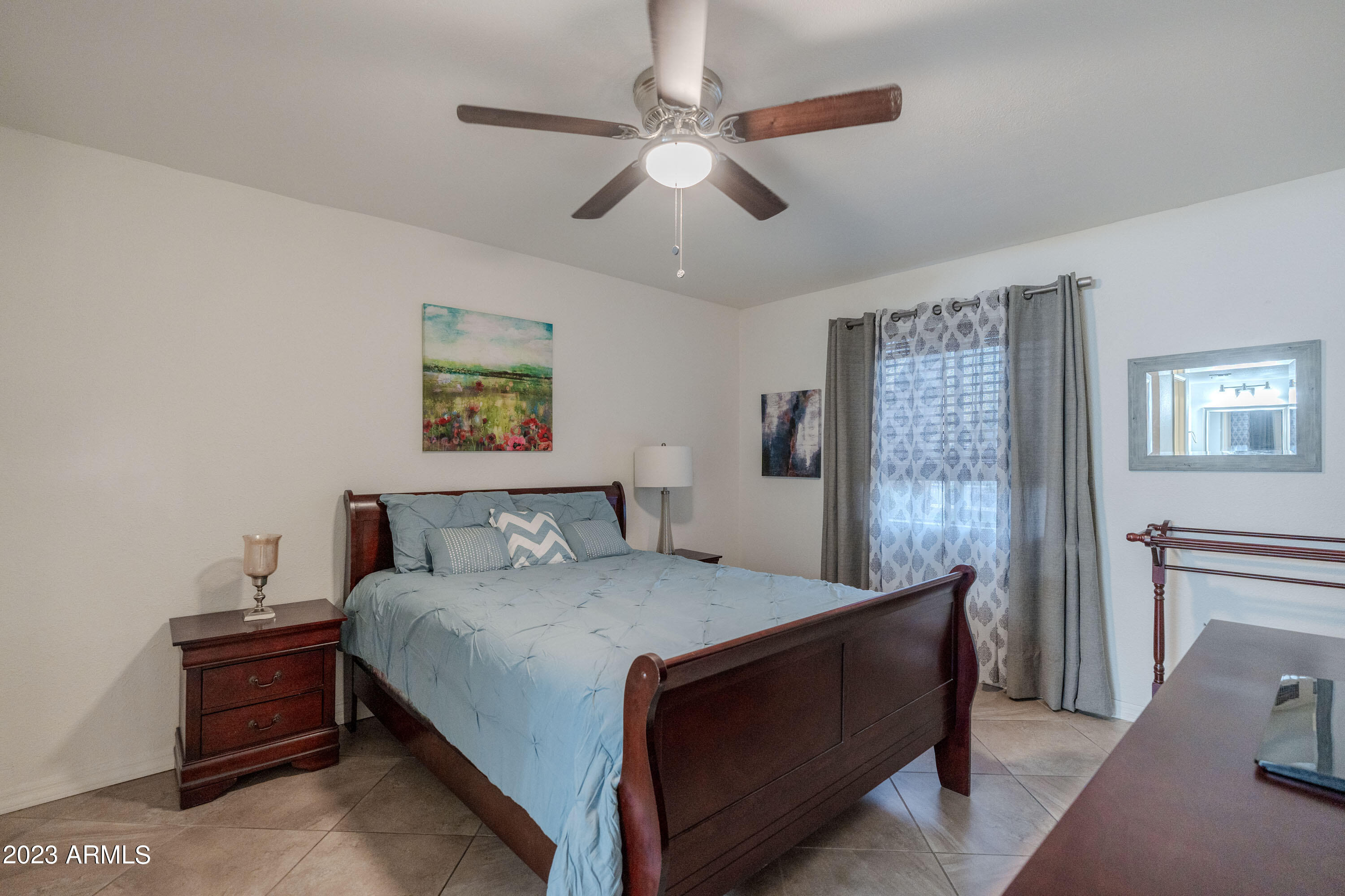 4554 E PARADISE VILLAGE Parkway N, 104