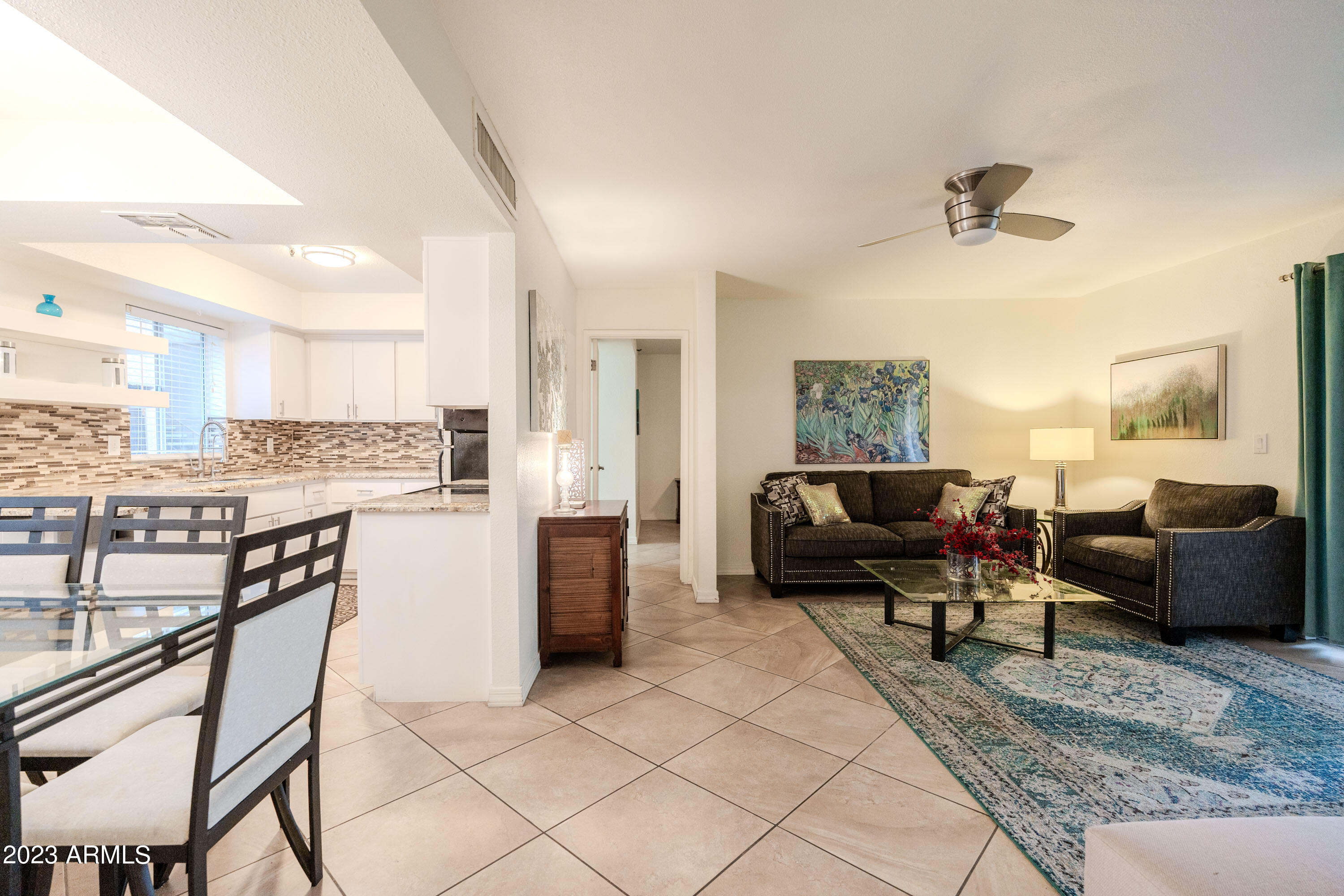 4554 E PARADISE VILLAGE Parkway N, 104