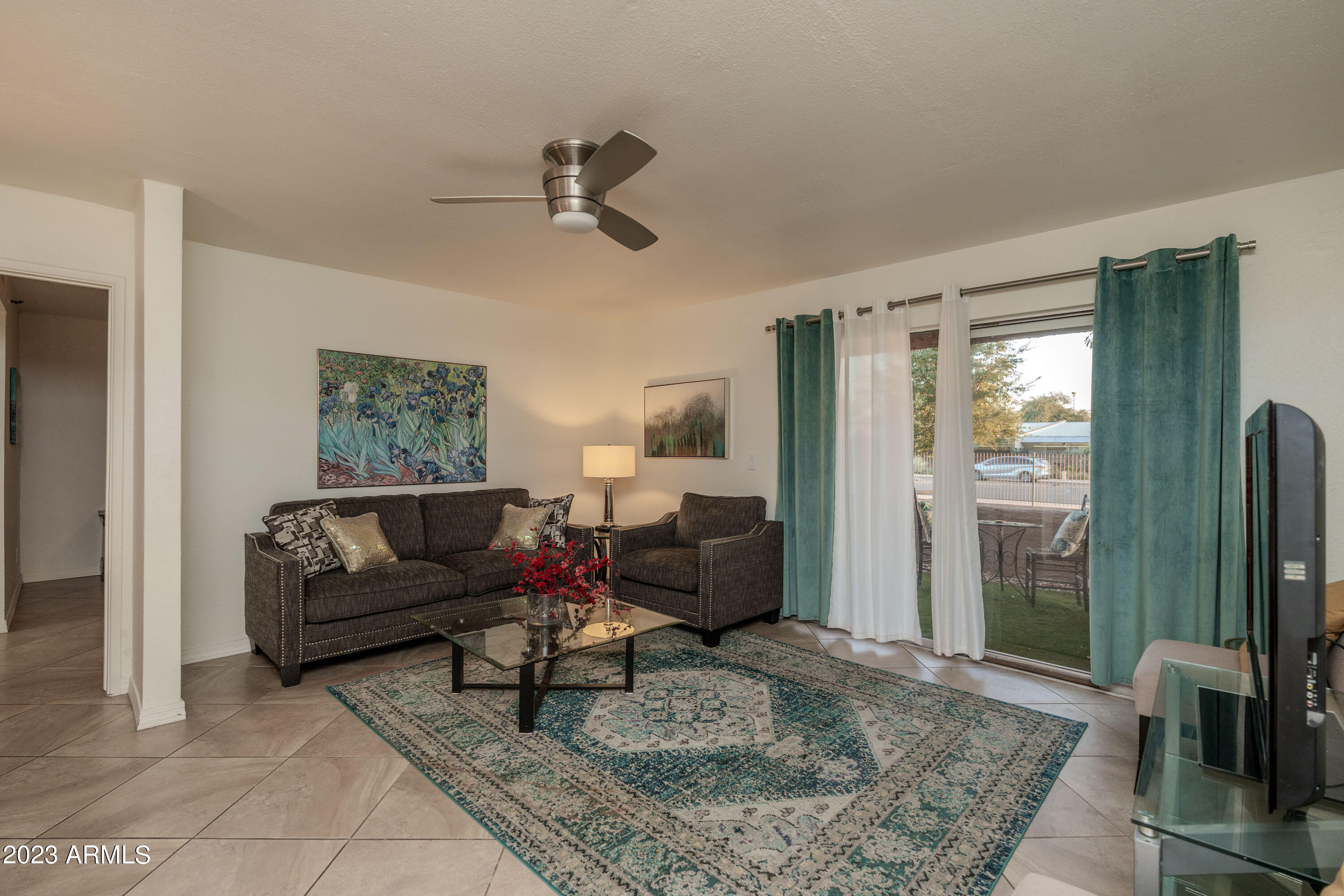 4554 E PARADISE VILLAGE Parkway N, 104