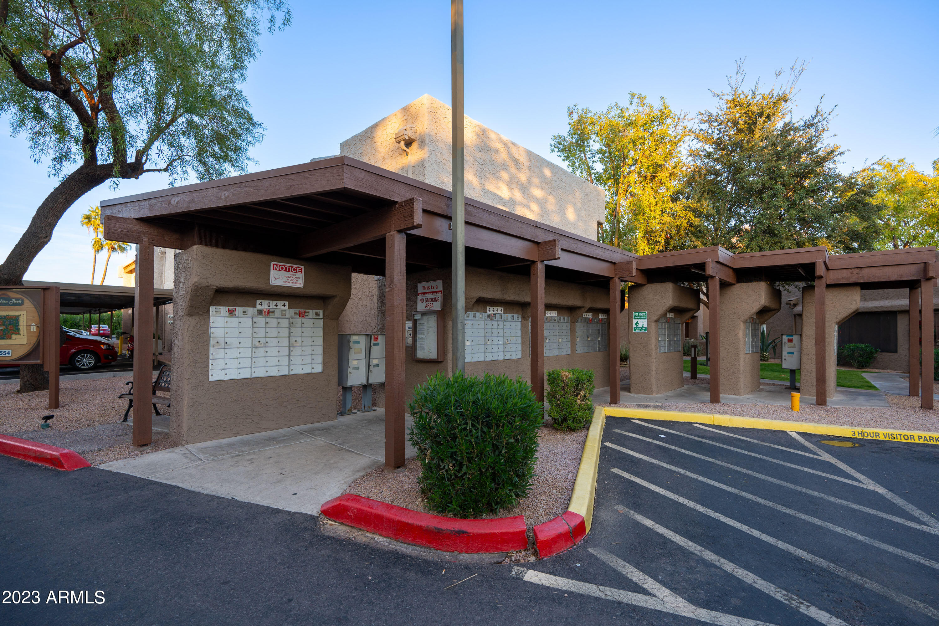 4554 E PARADISE VILLAGE Parkway N, 104