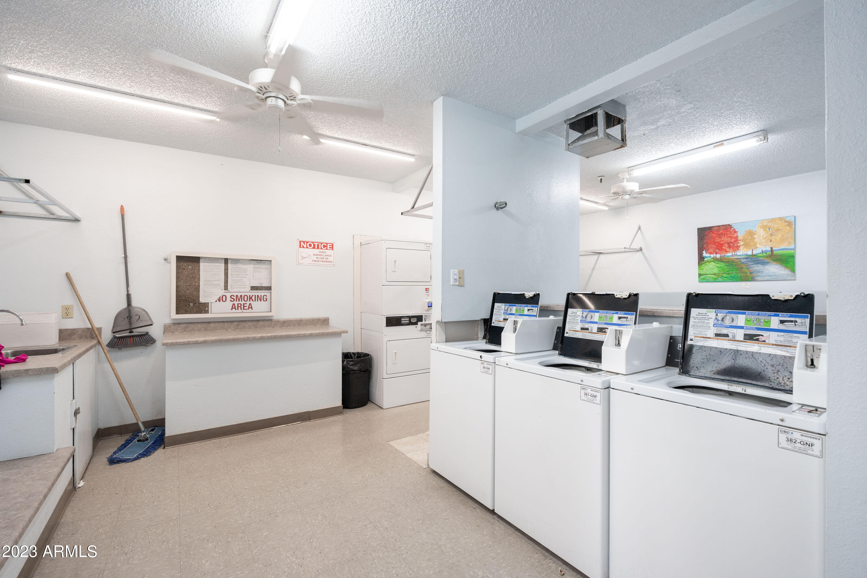 4554 E PARADISE VILLAGE Parkway N, 104