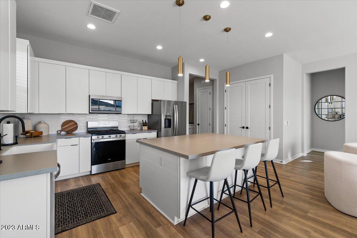 10035 E TALON Avenue