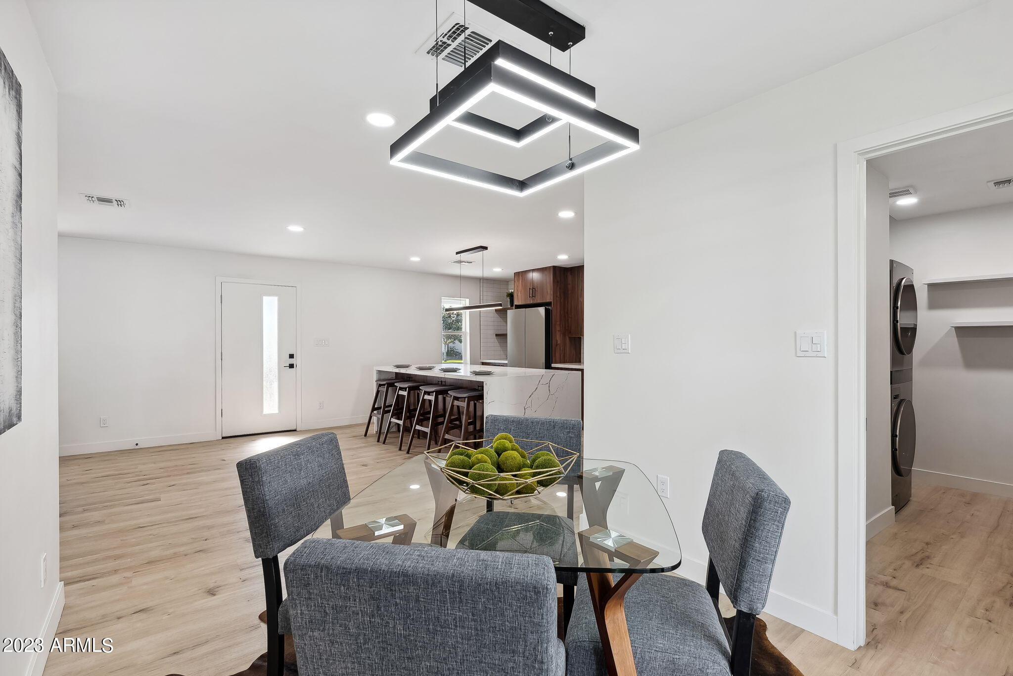 934 E CAVALIER Drive