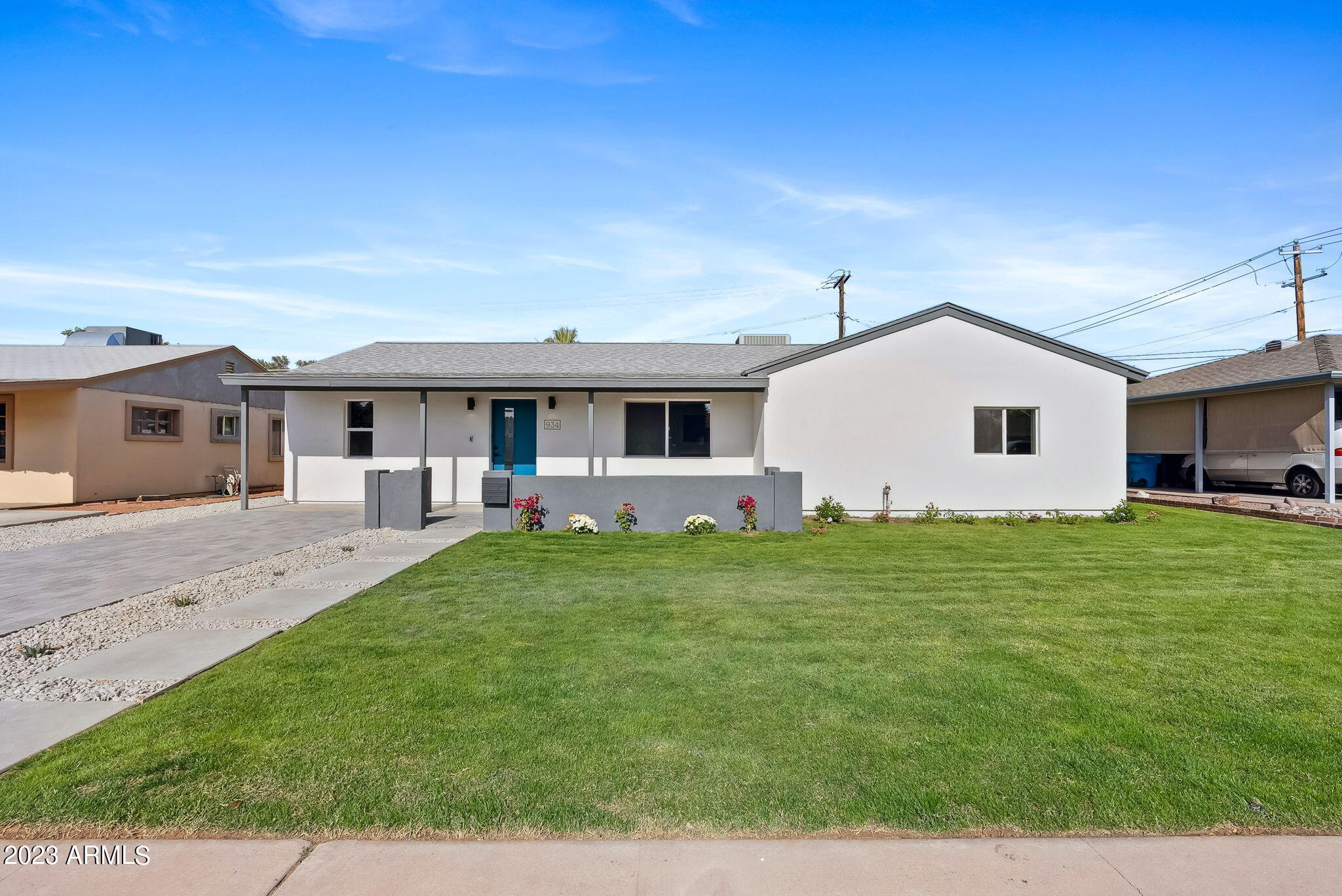 934 E CAVALIER Drive