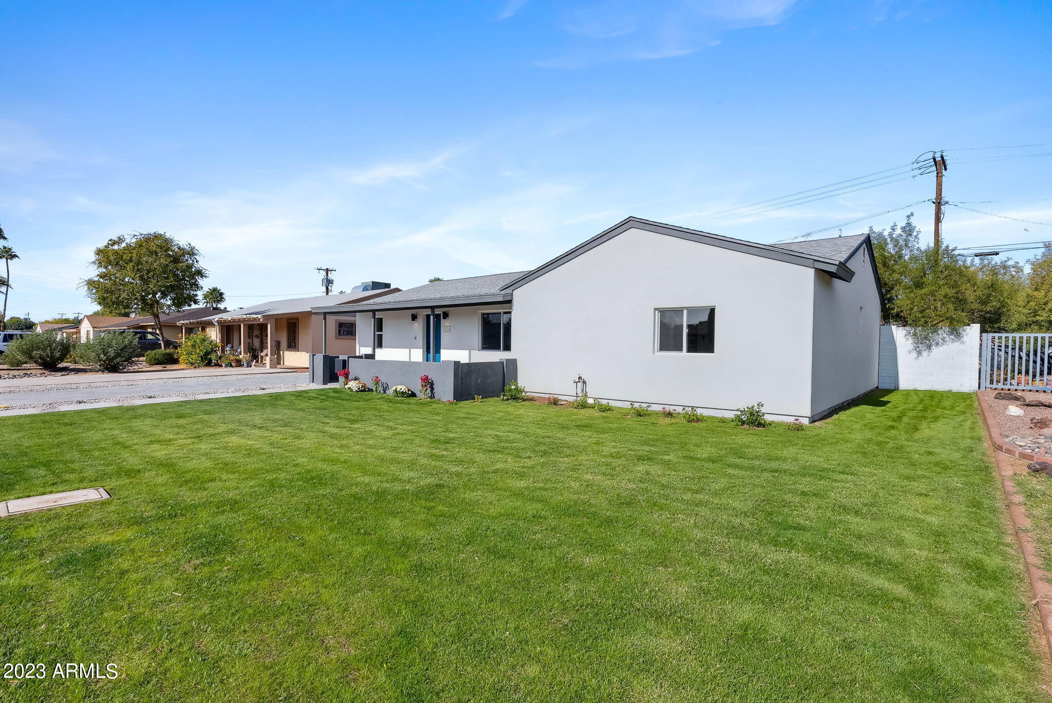 934 E CAVALIER Drive