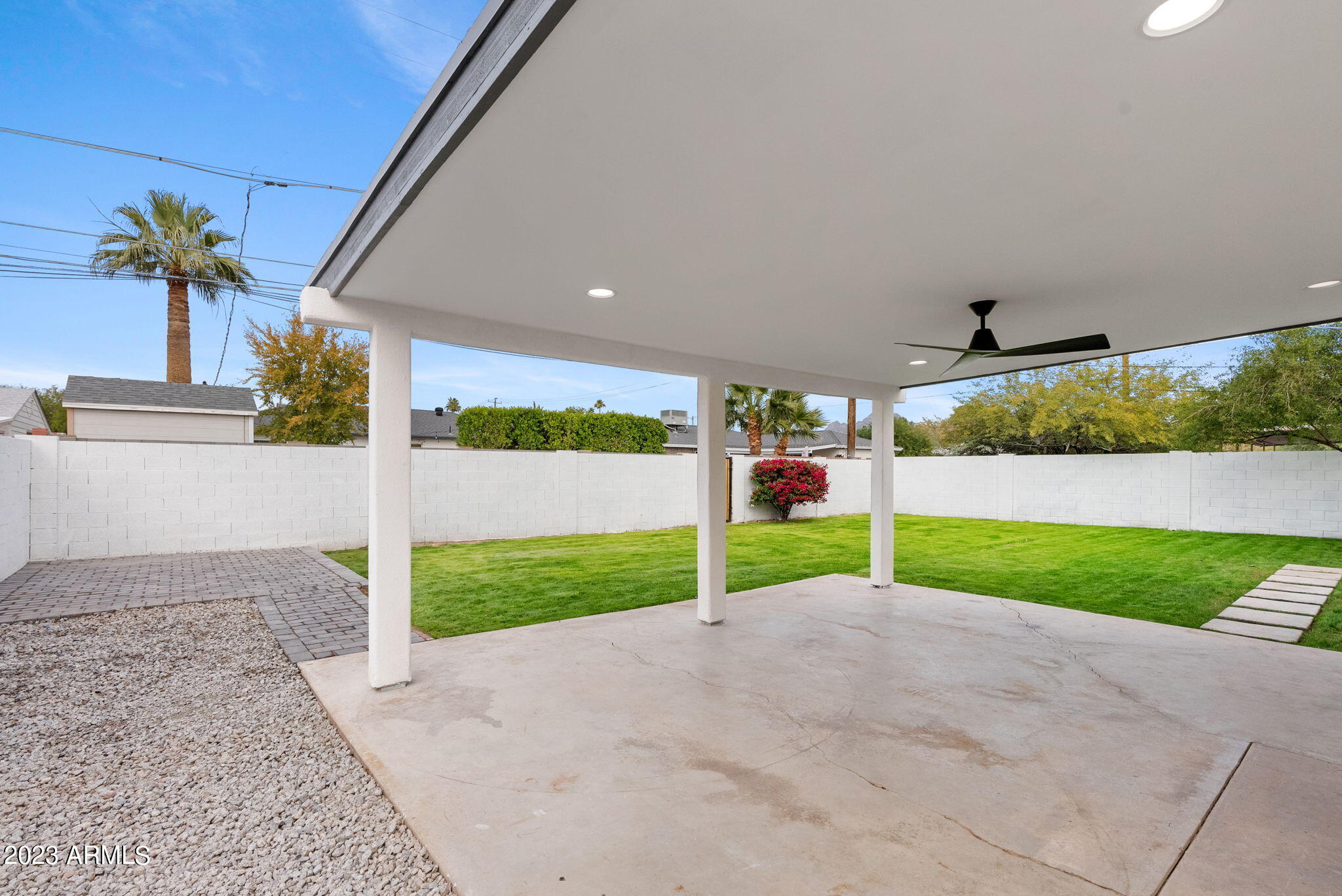 934 E CAVALIER Drive