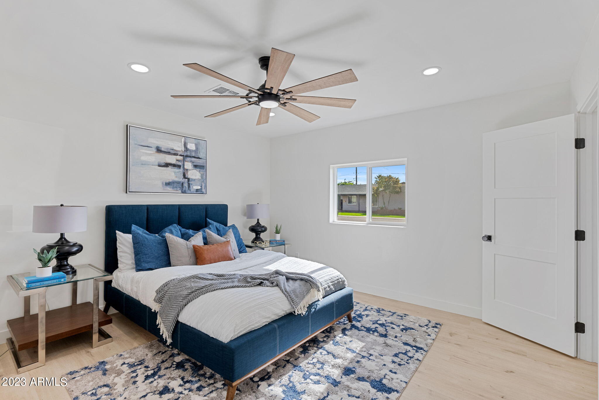 934 E CAVALIER Drive