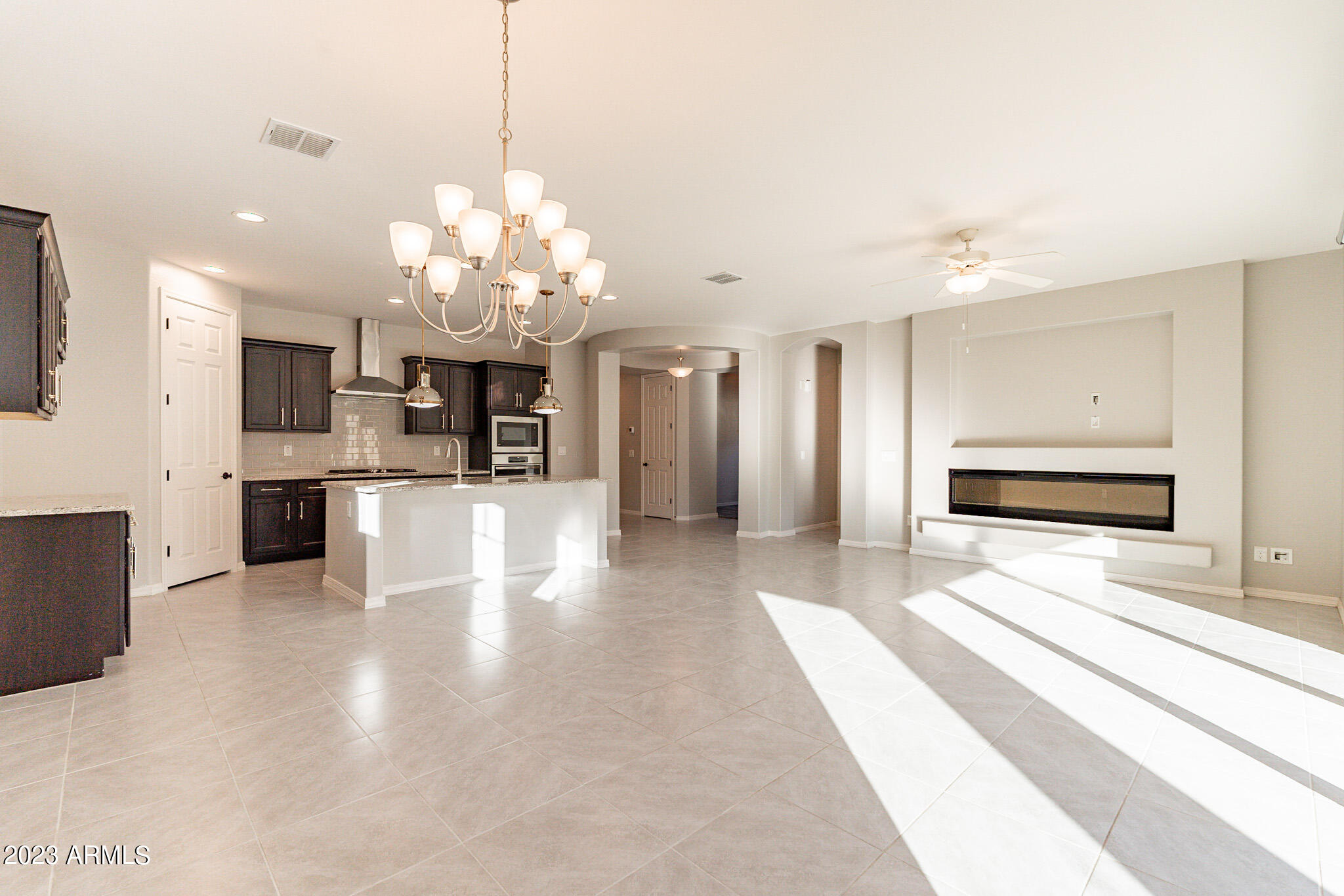 3851 E PERKINSVILLE Street