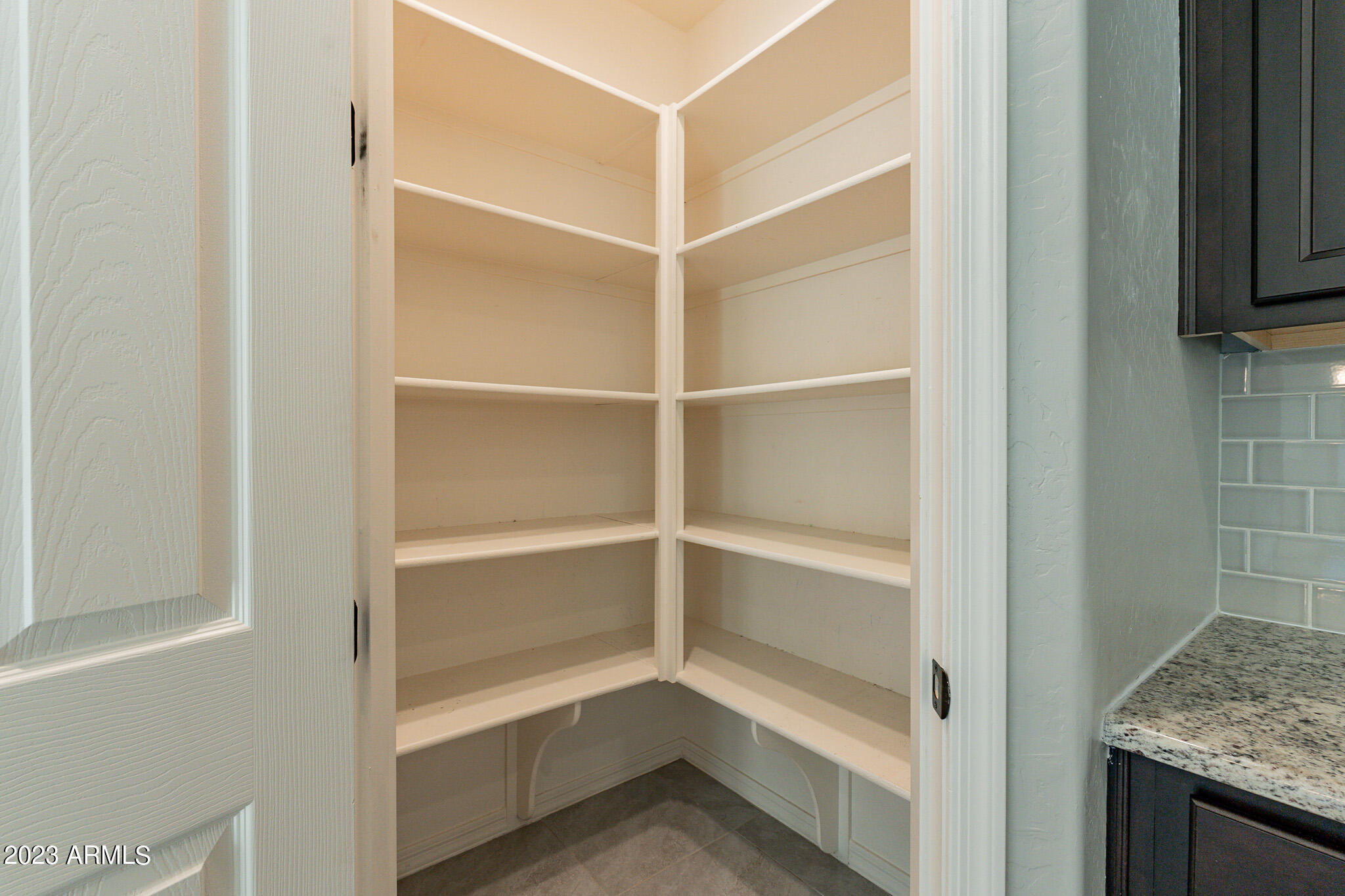 3851 E PERKINSVILLE Street