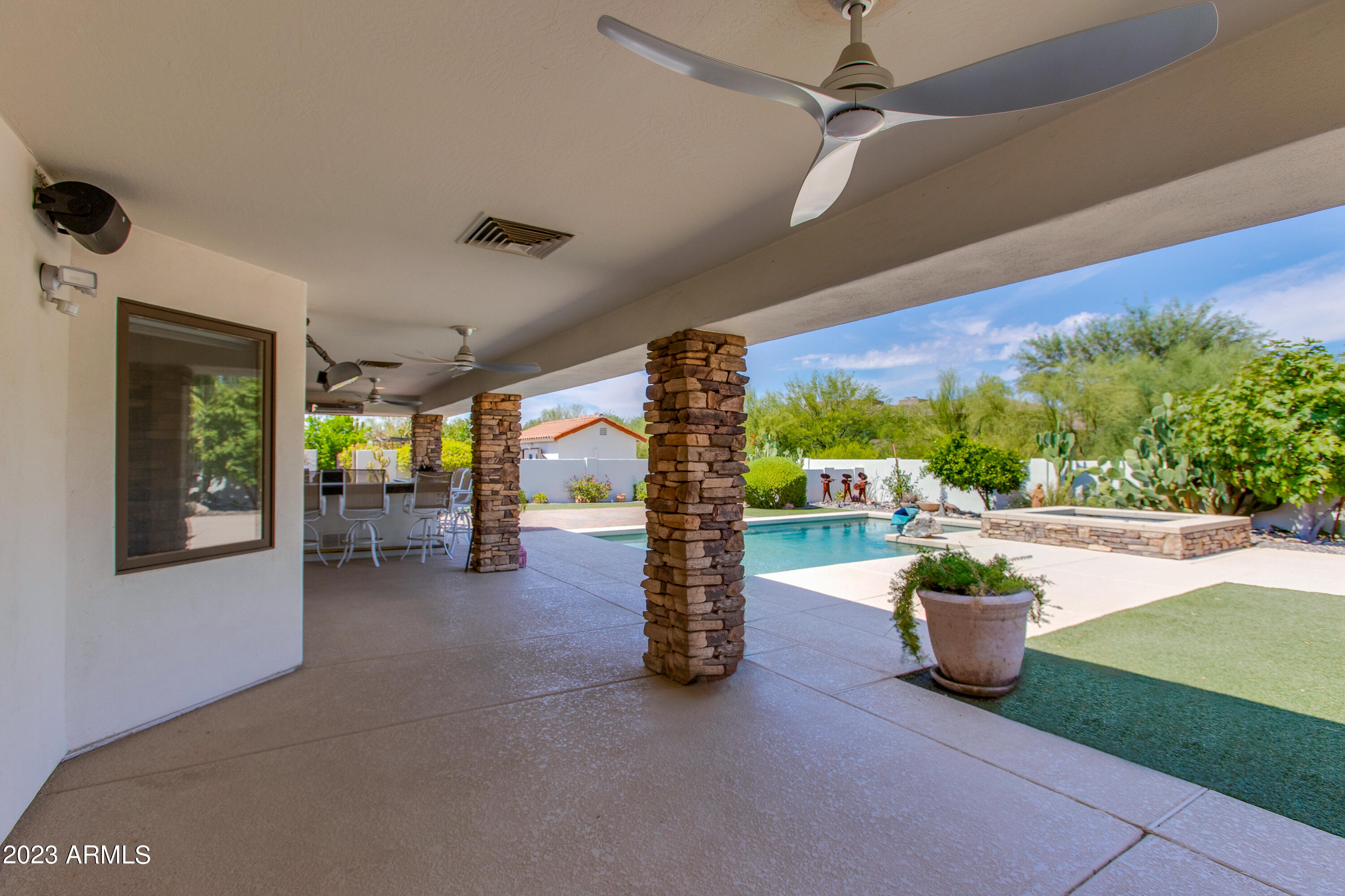 8618 E SANTA CATALINA Drive