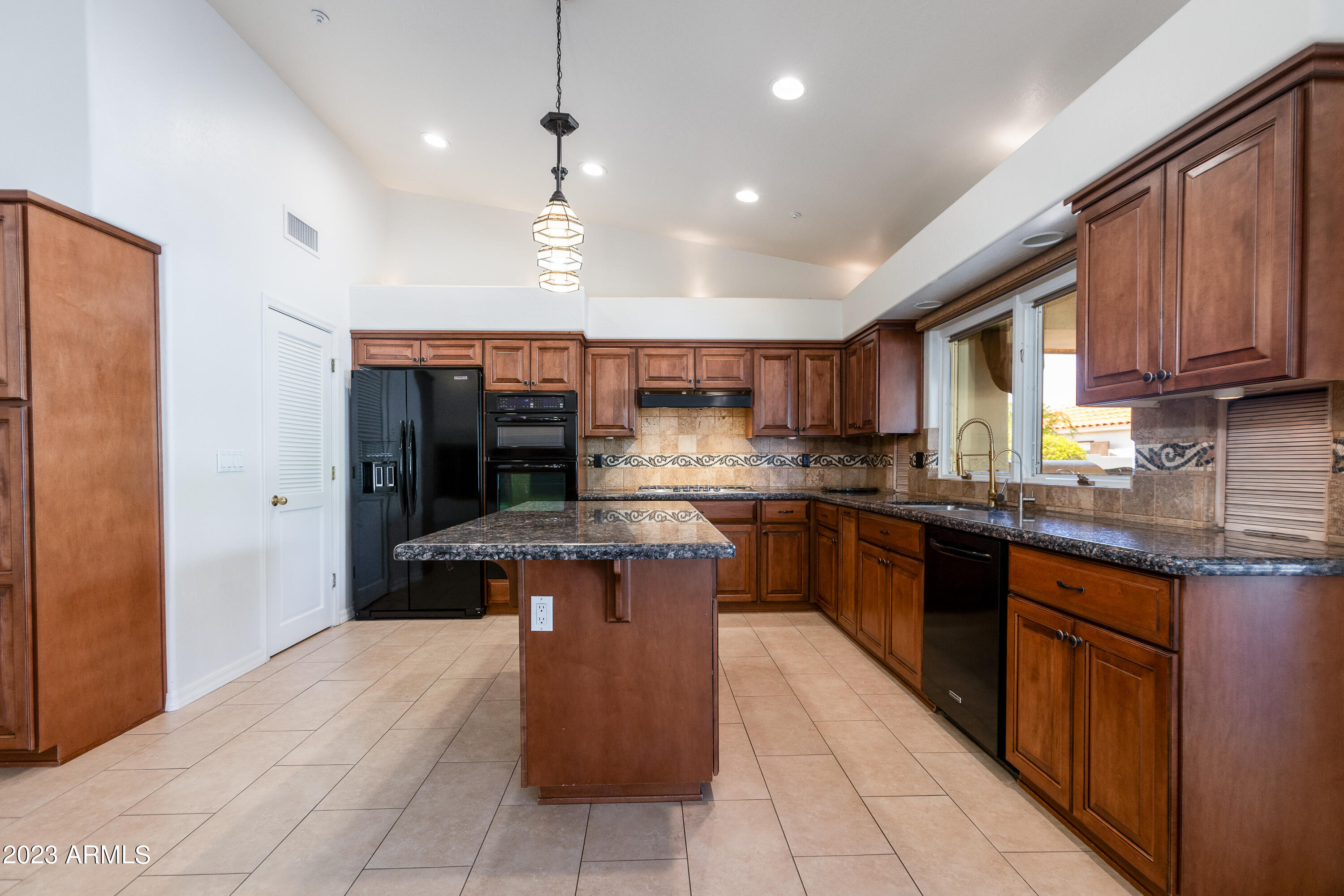 8618 E SANTA CATALINA Drive