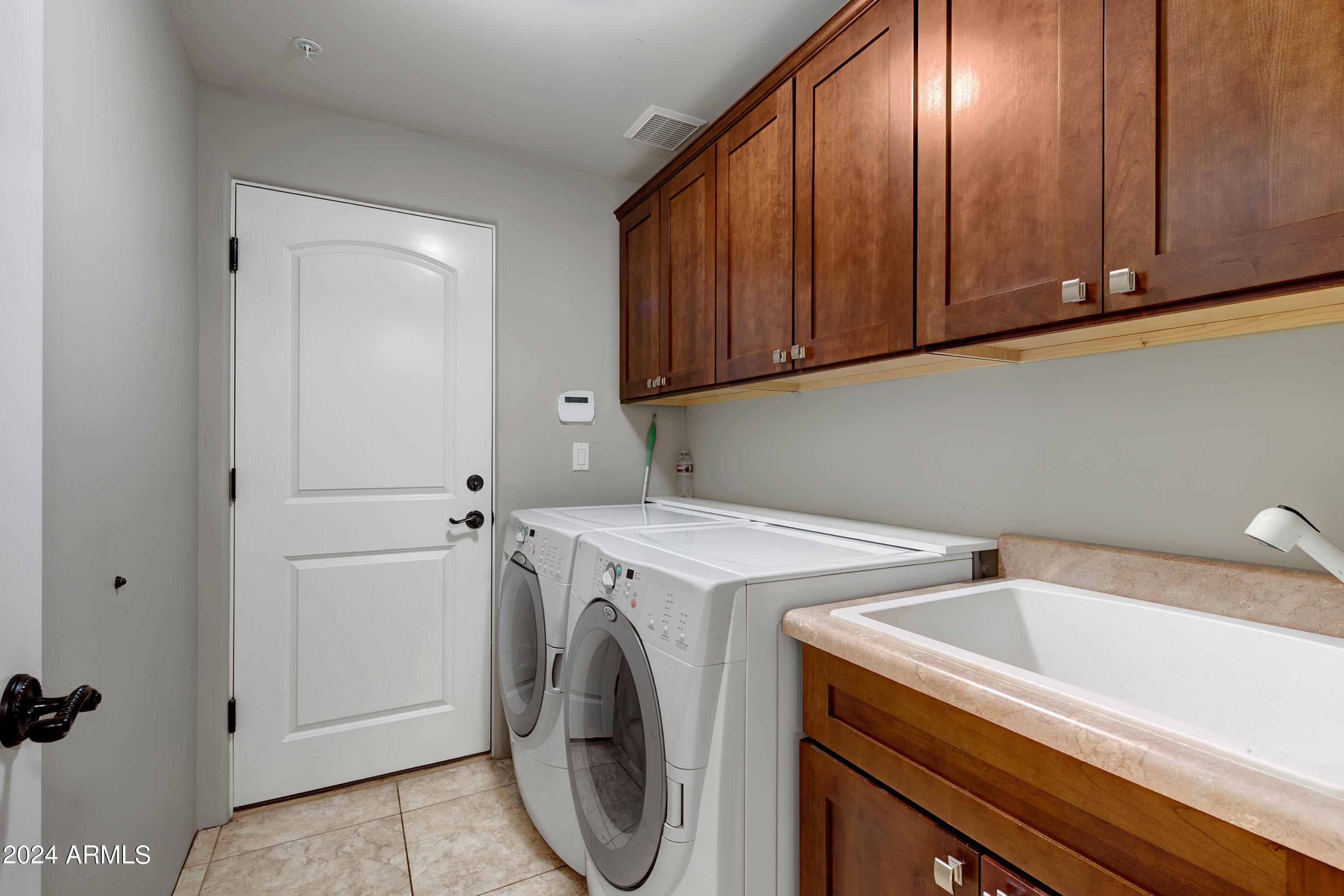 7199 E RIDGEVIEW Place 102