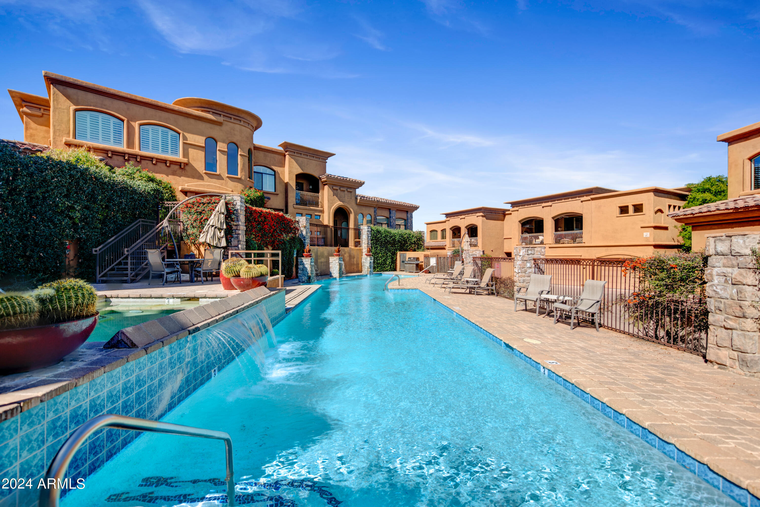 7199 E RIDGEVIEW Place 102