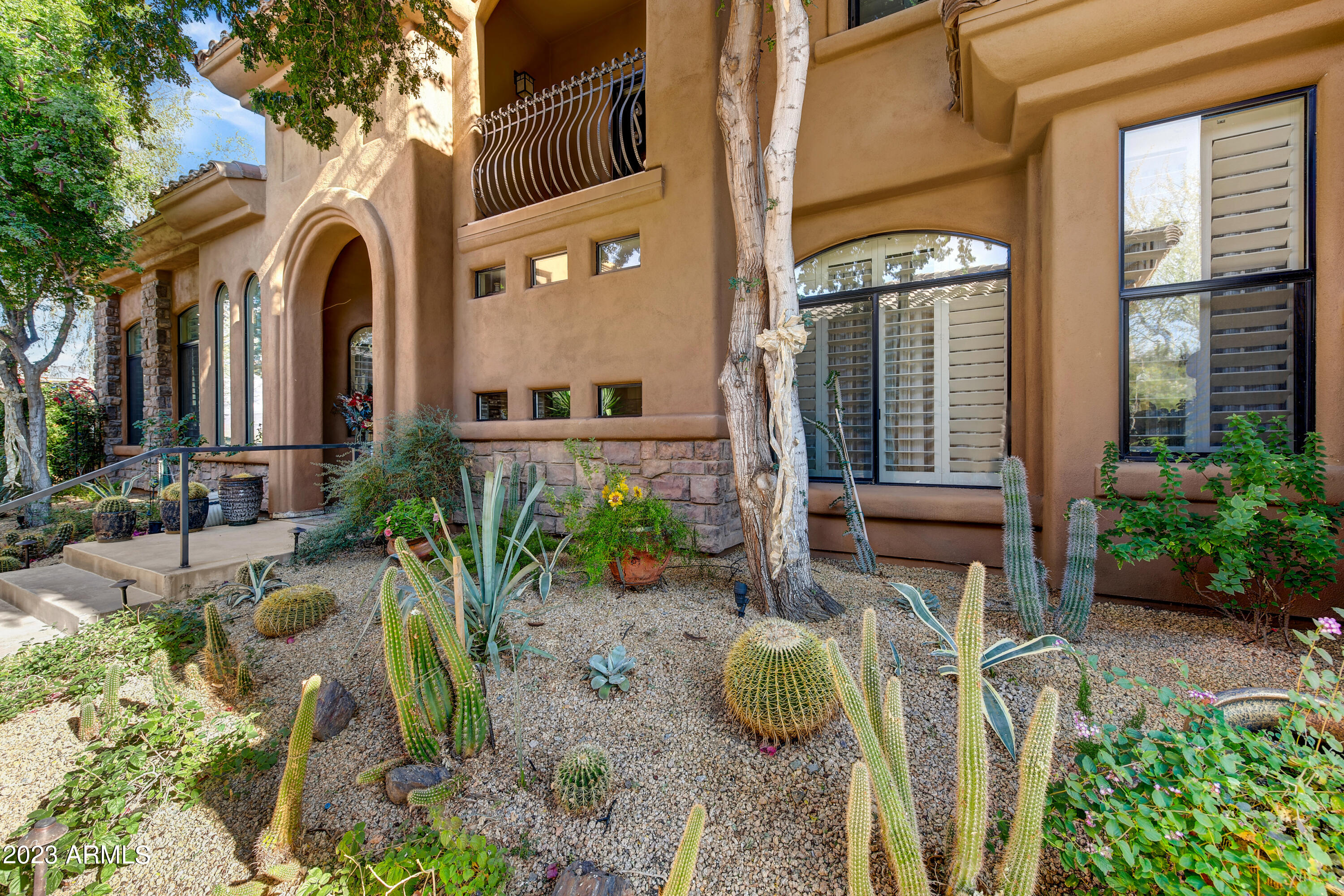 7199 E RIDGEVIEW Place 102