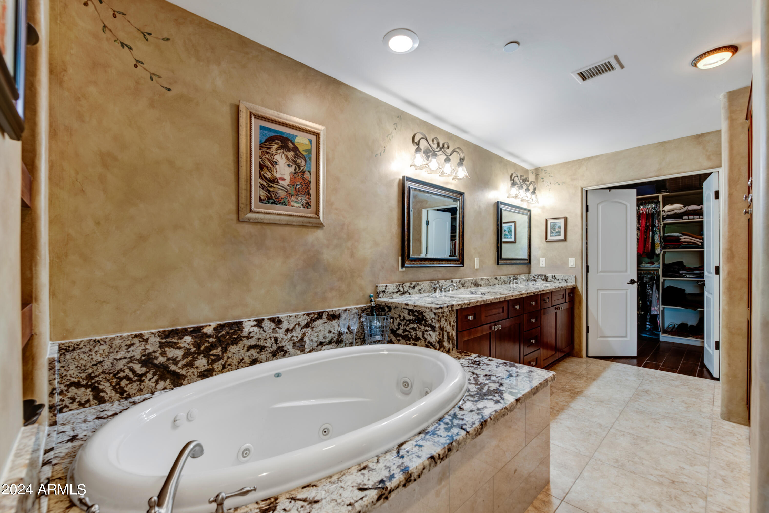 7199 E RIDGEVIEW Place 102