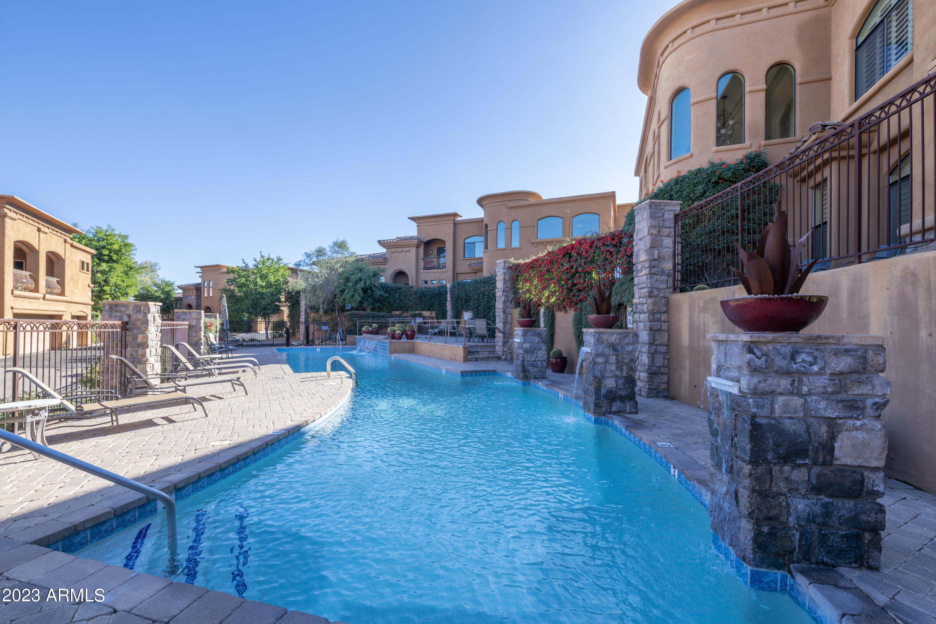 7199 E RIDGEVIEW Place 102