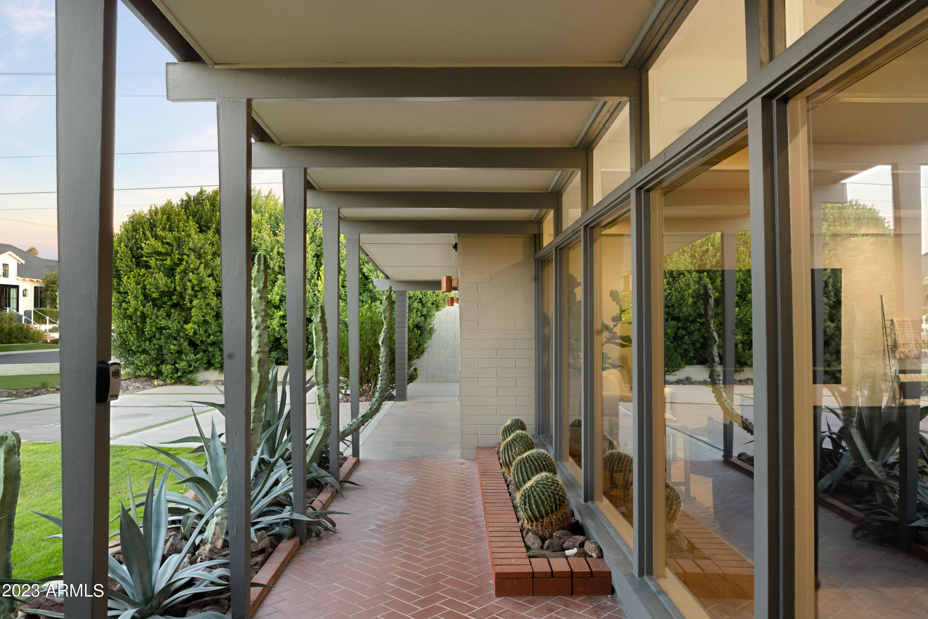 5419 E CALLE REDONDA --