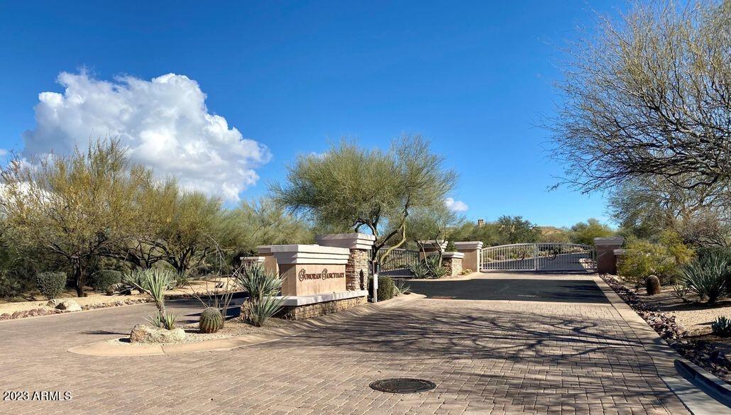 10650 E RISING SUN Drive 7