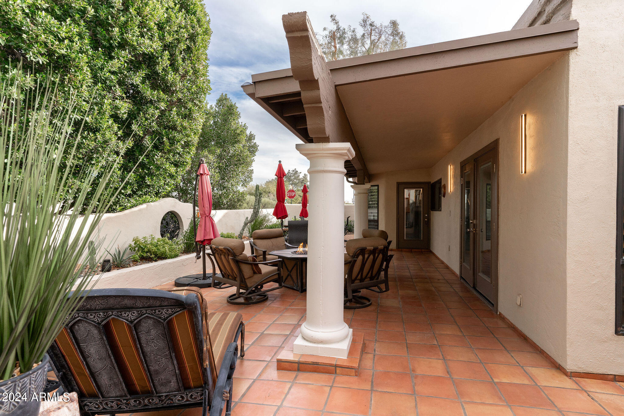 7360 E LINCOLN Drive # 1