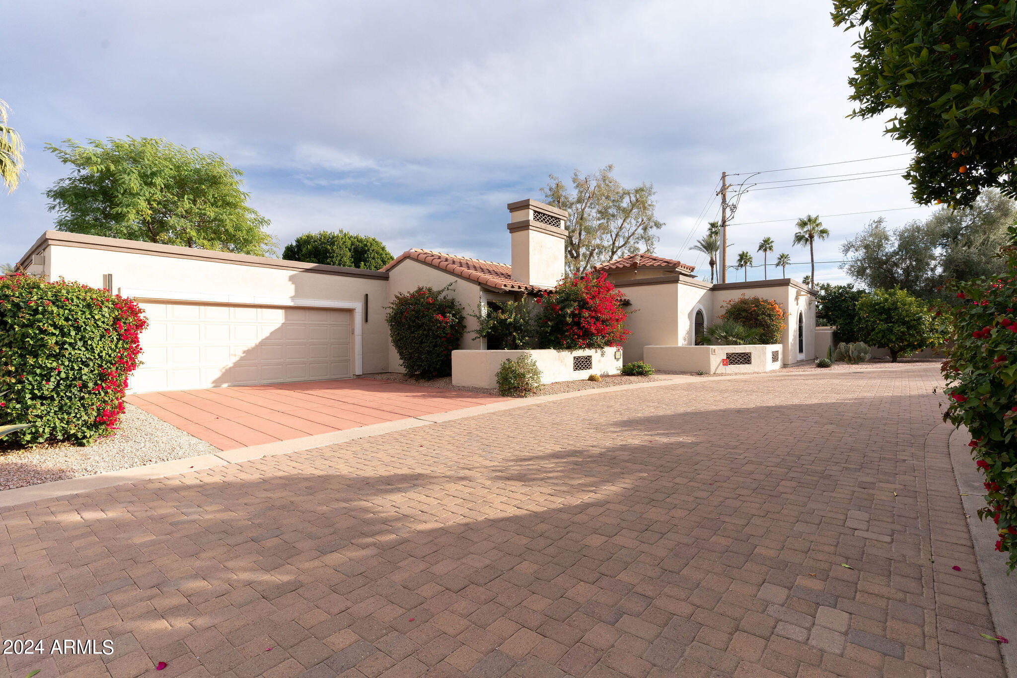 7360 E LINCOLN Drive # 1