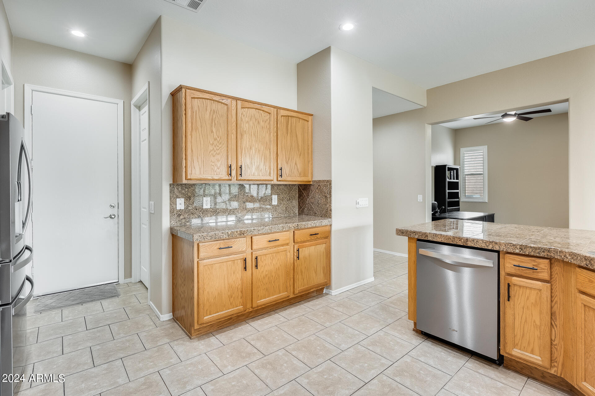 4153 E SOURWOOD Drive