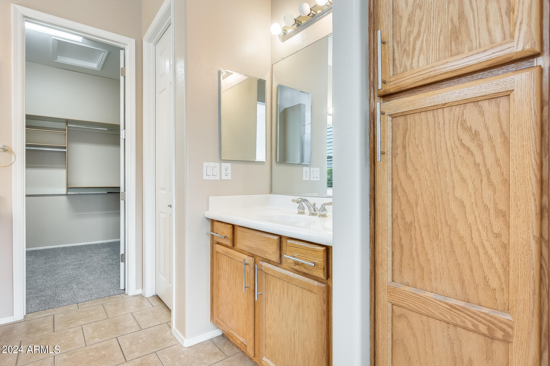 4153 E SOURWOOD Drive