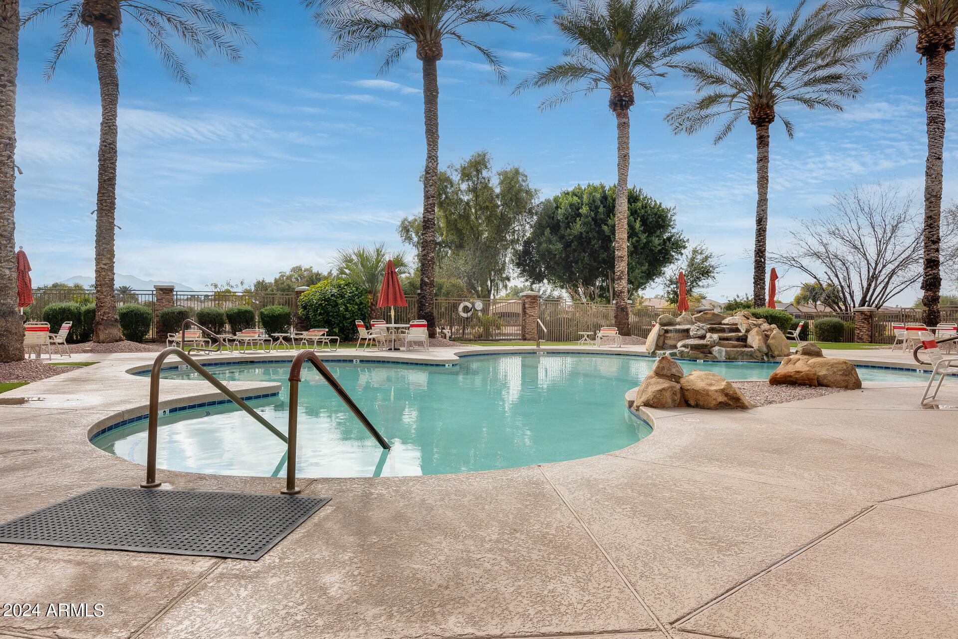 4153 E SOURWOOD Drive