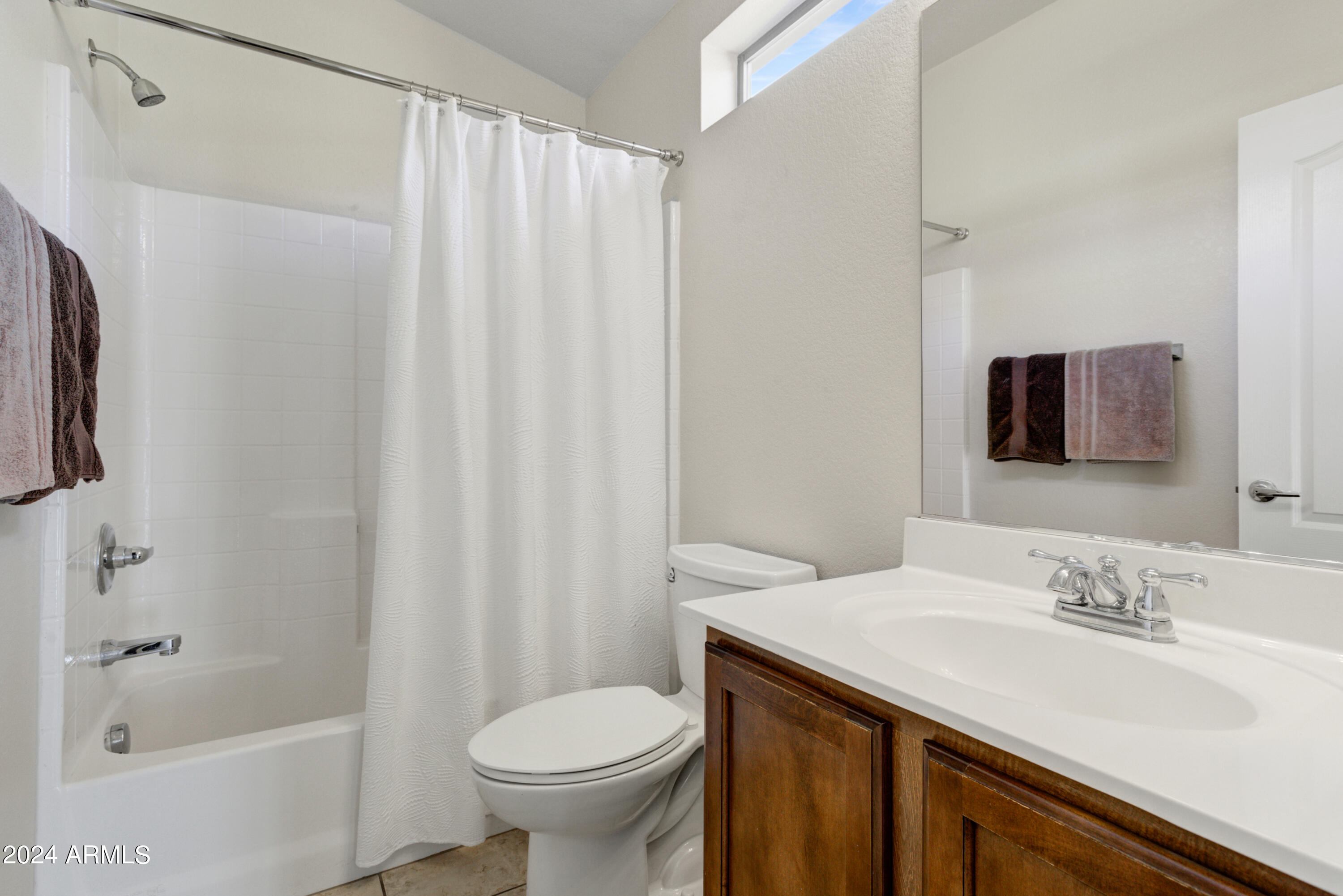 2150 W Alameda Road 2053