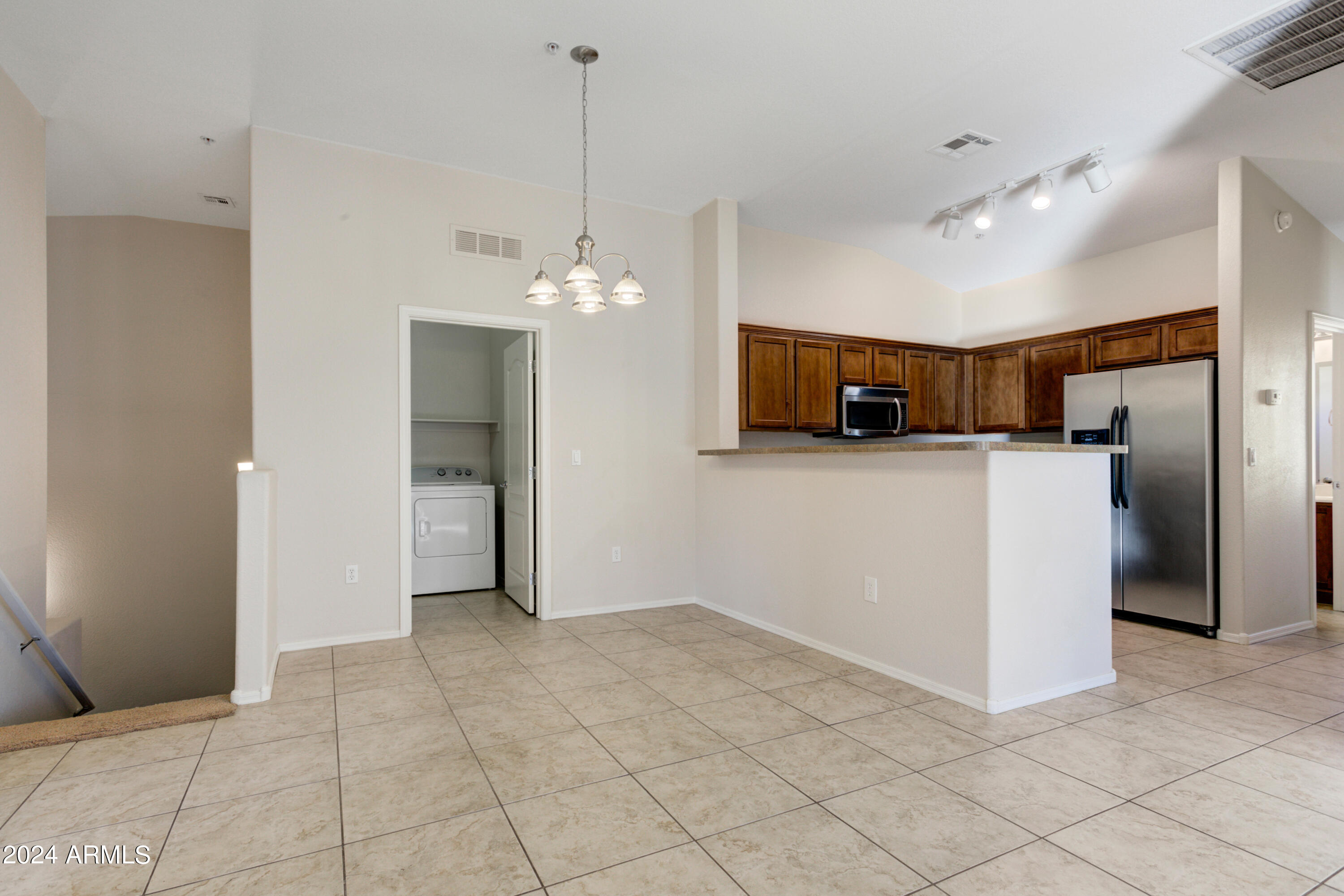 2150 W Alameda Road 2053