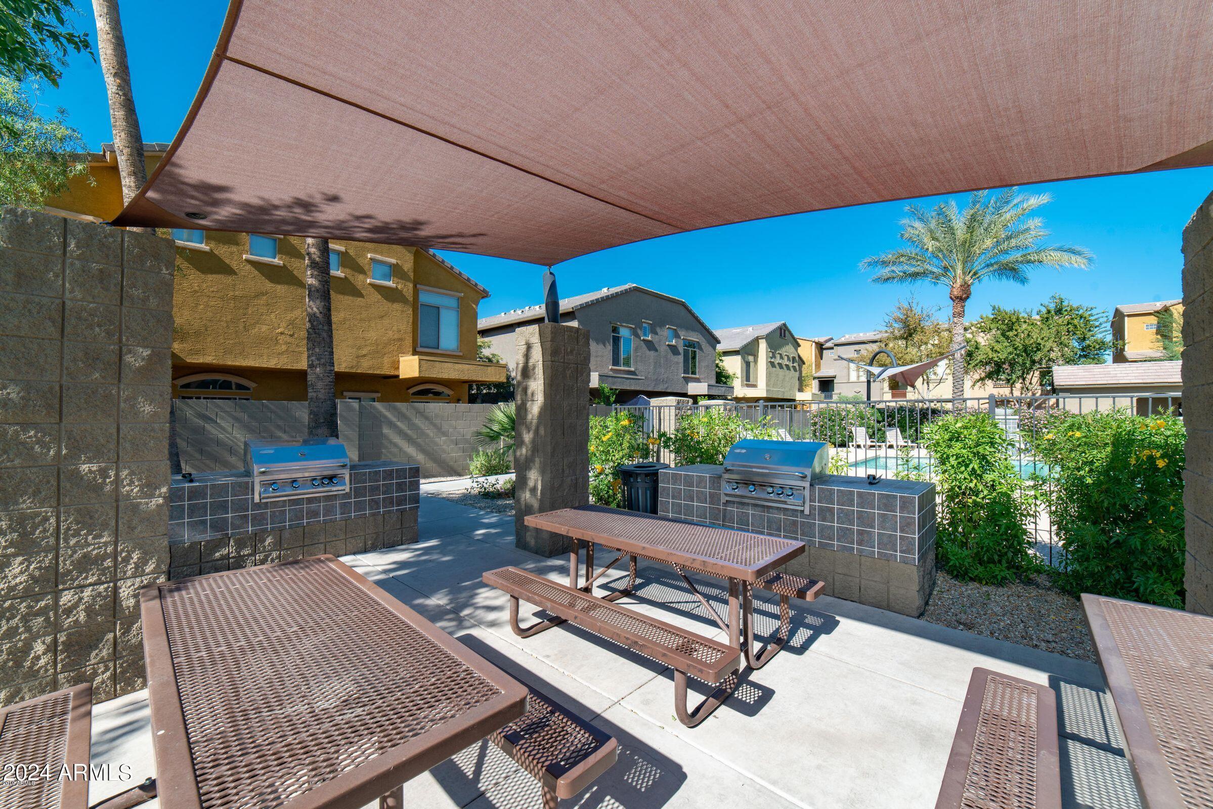 2150 W Alameda Road 2053