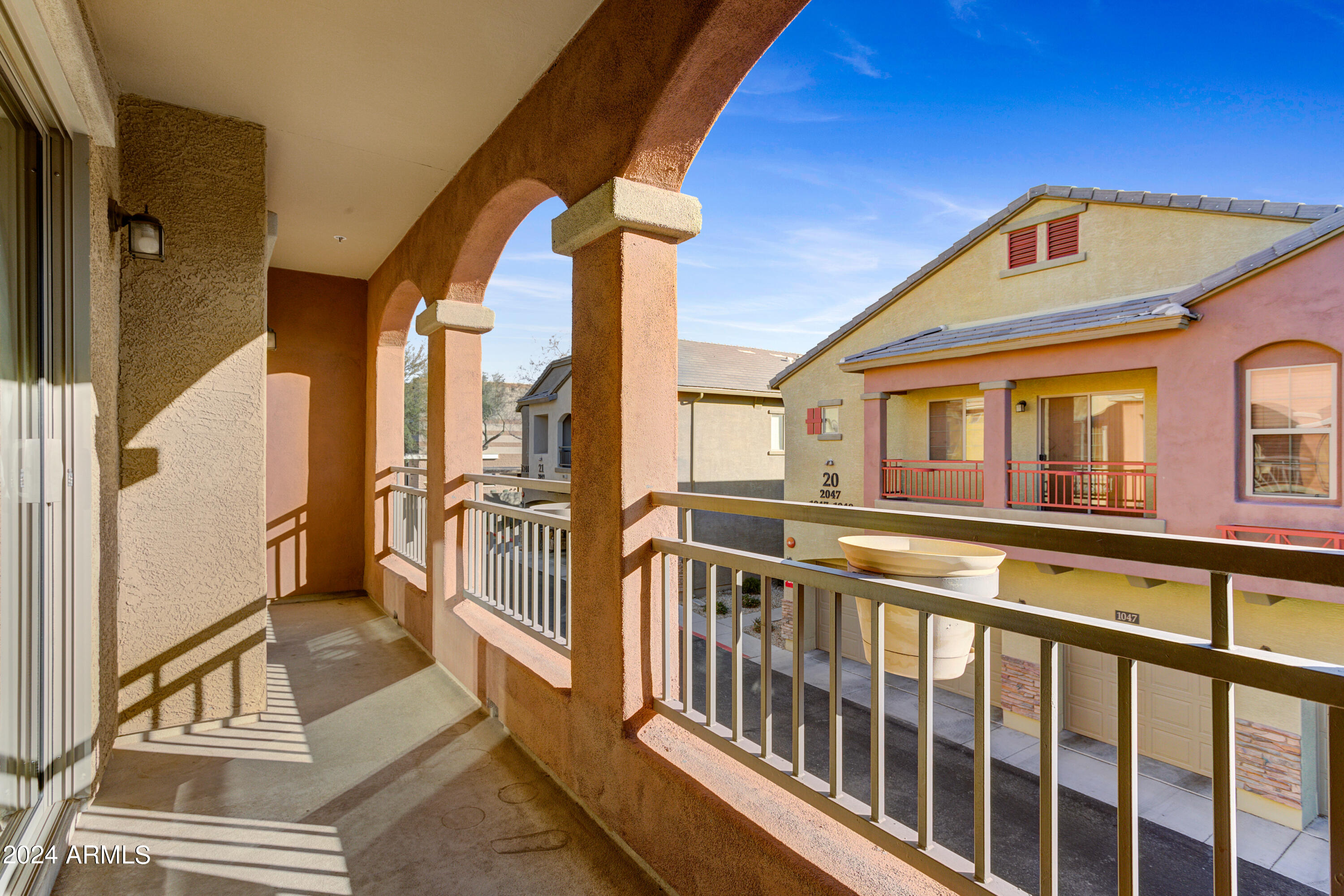 2150 W Alameda Road 2053