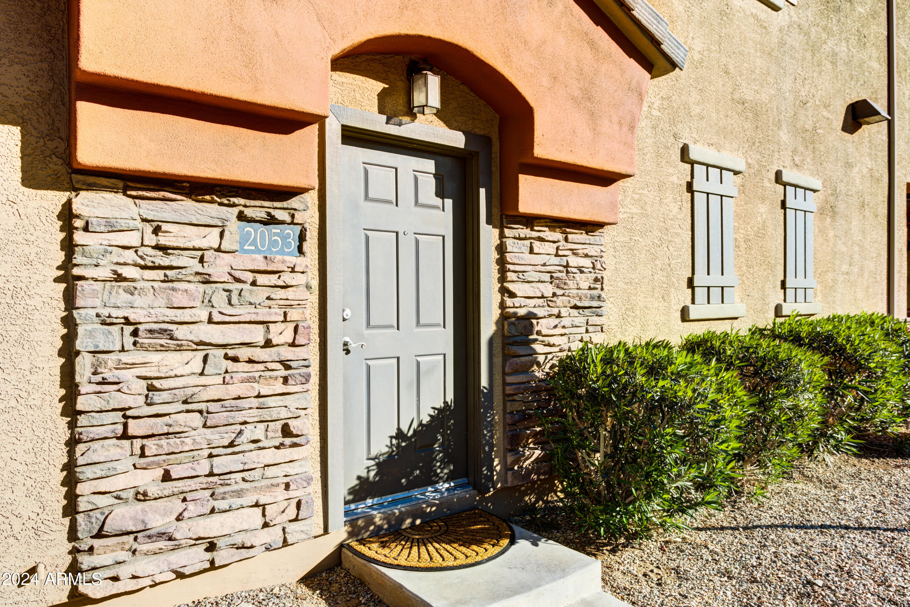 2150 W Alameda Road 2053