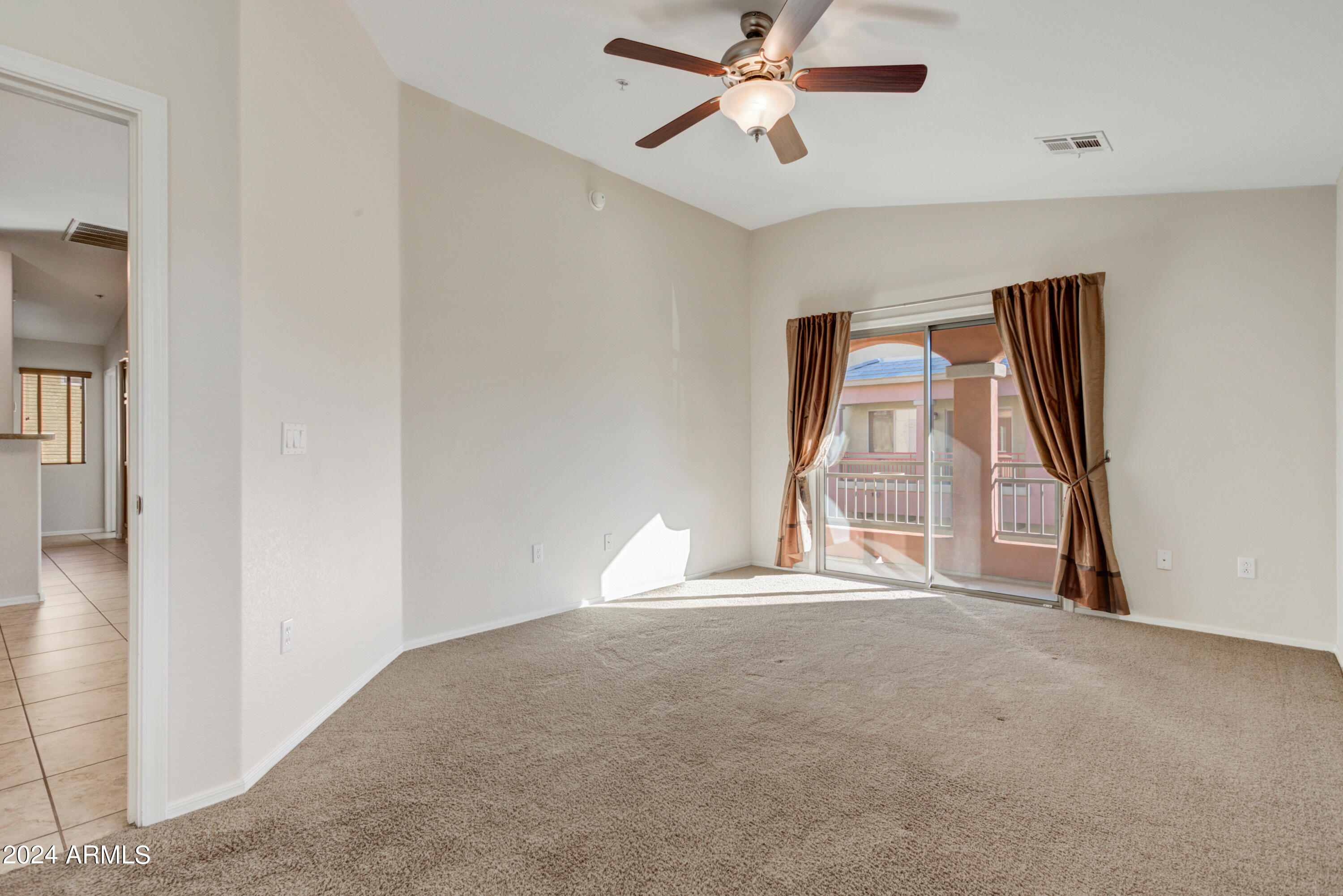 2150 W Alameda Road 2053