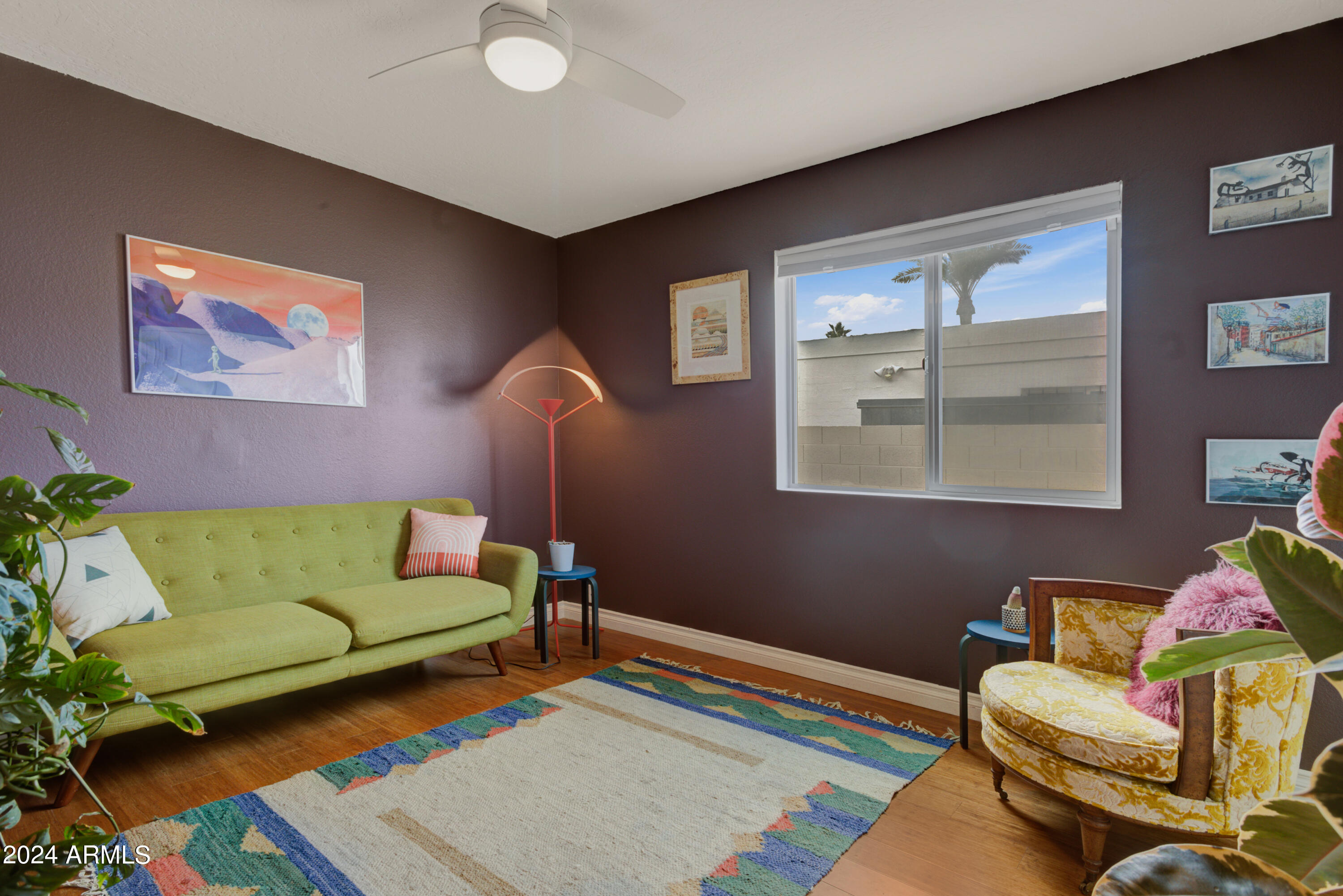 311 E VOLTAIRE Avenue