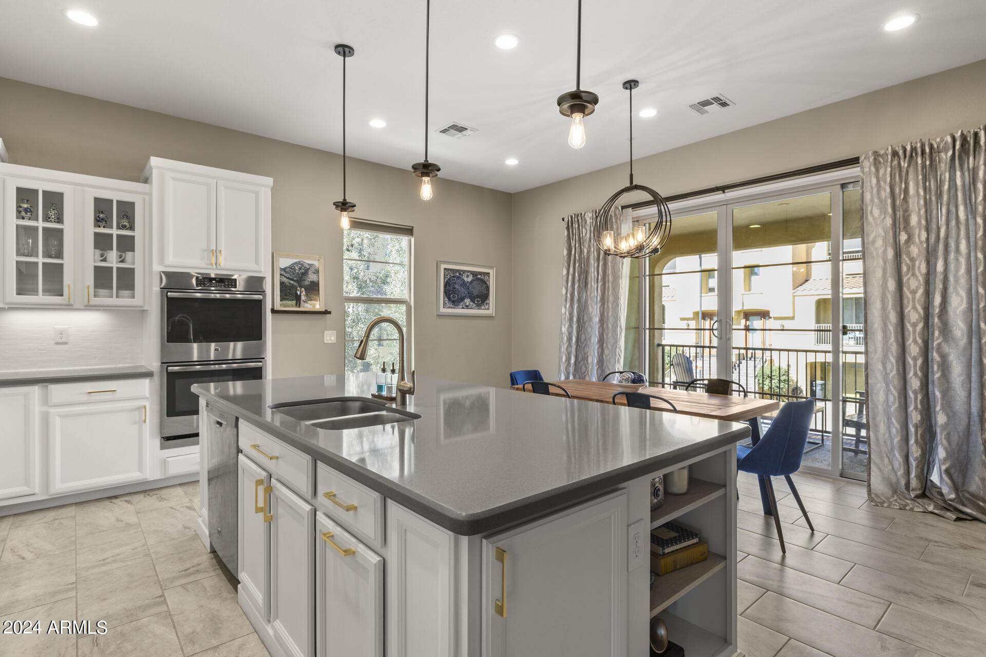 7125 W Linda Lane