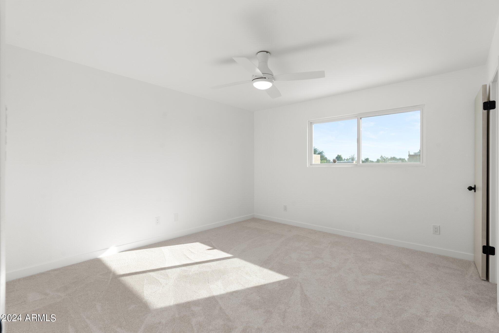 2119 E Ellis Drive