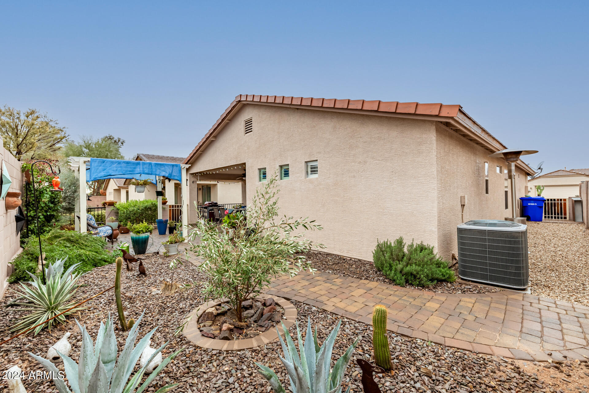 6953 S SANTA RITA Way