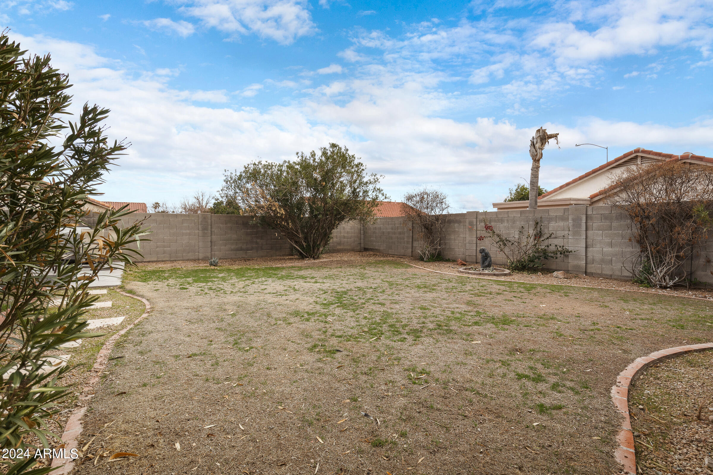 11305 E EMELITA Avenue