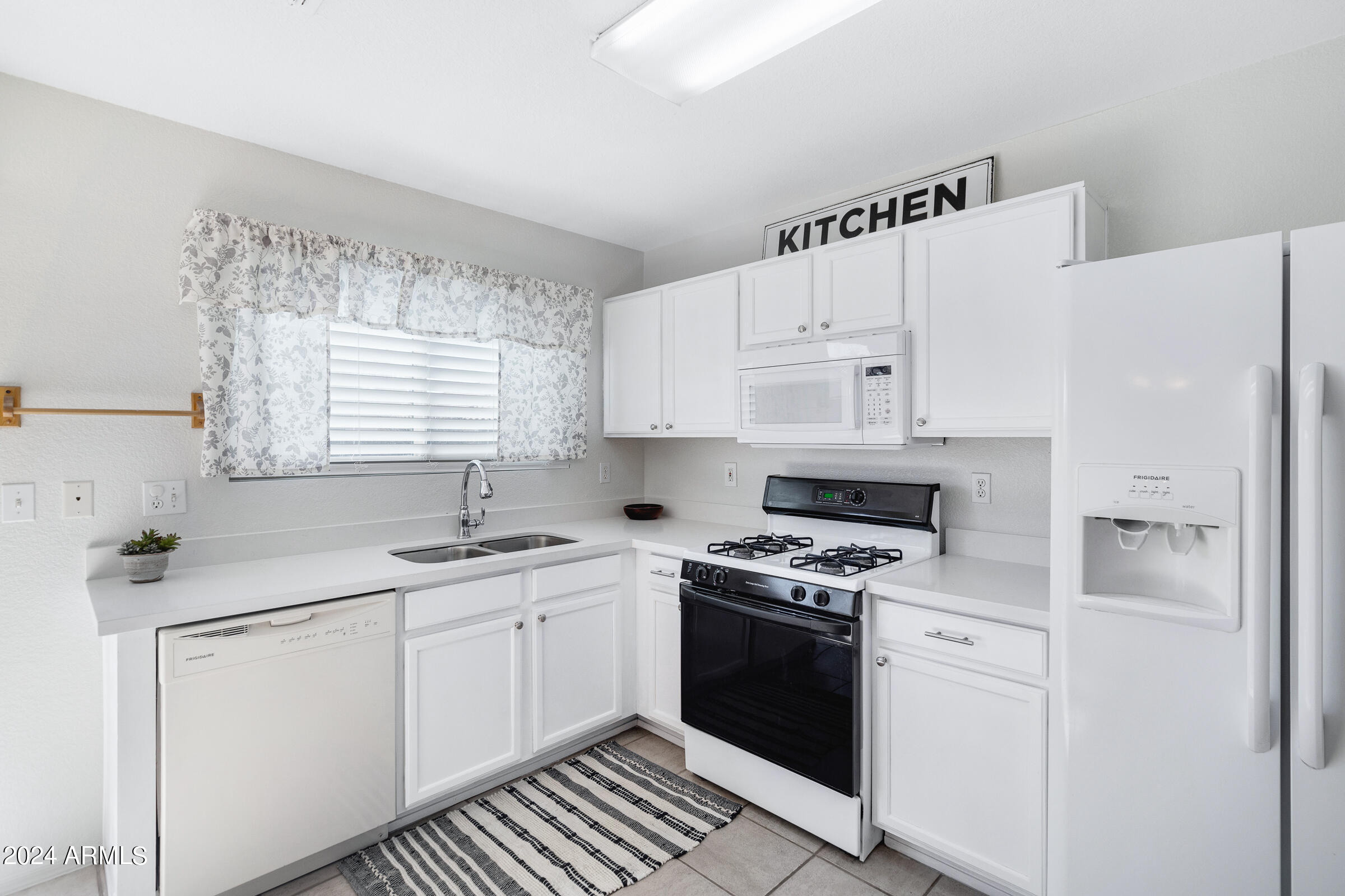 11305 E EMELITA Avenue