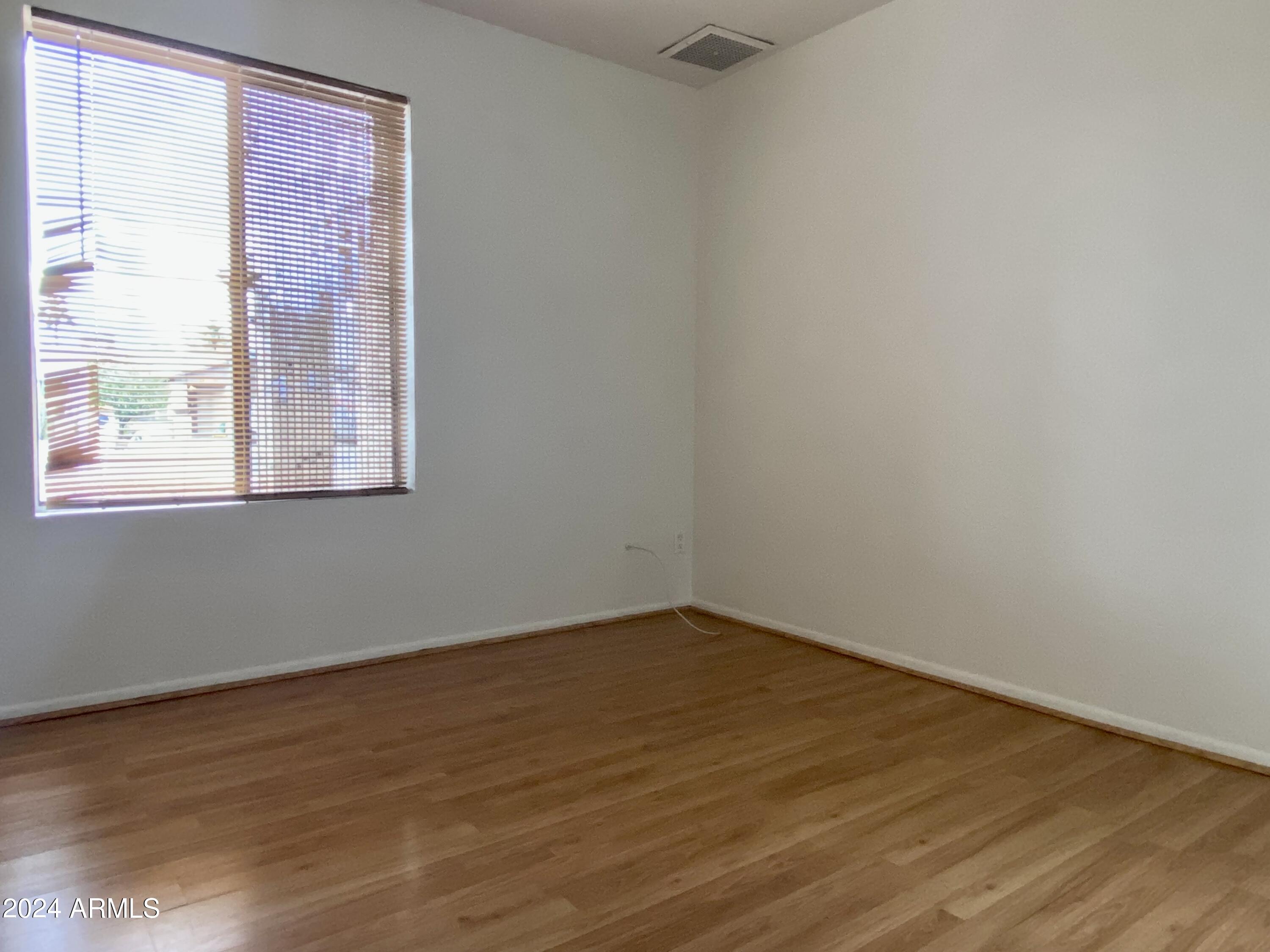 4002 W CHRISTY Drive