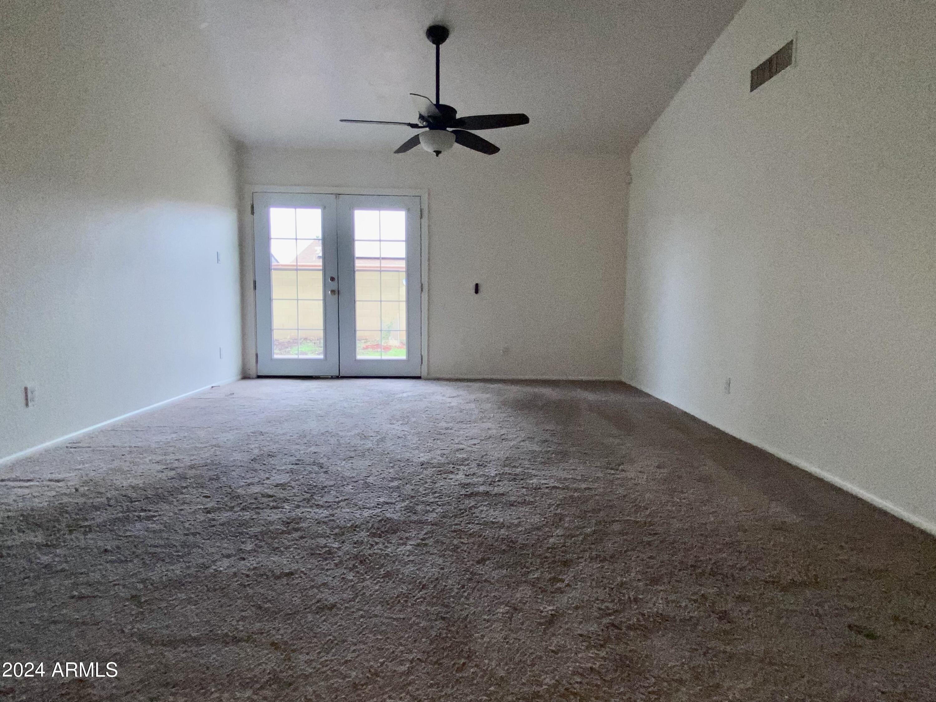 4002 W CHRISTY Drive