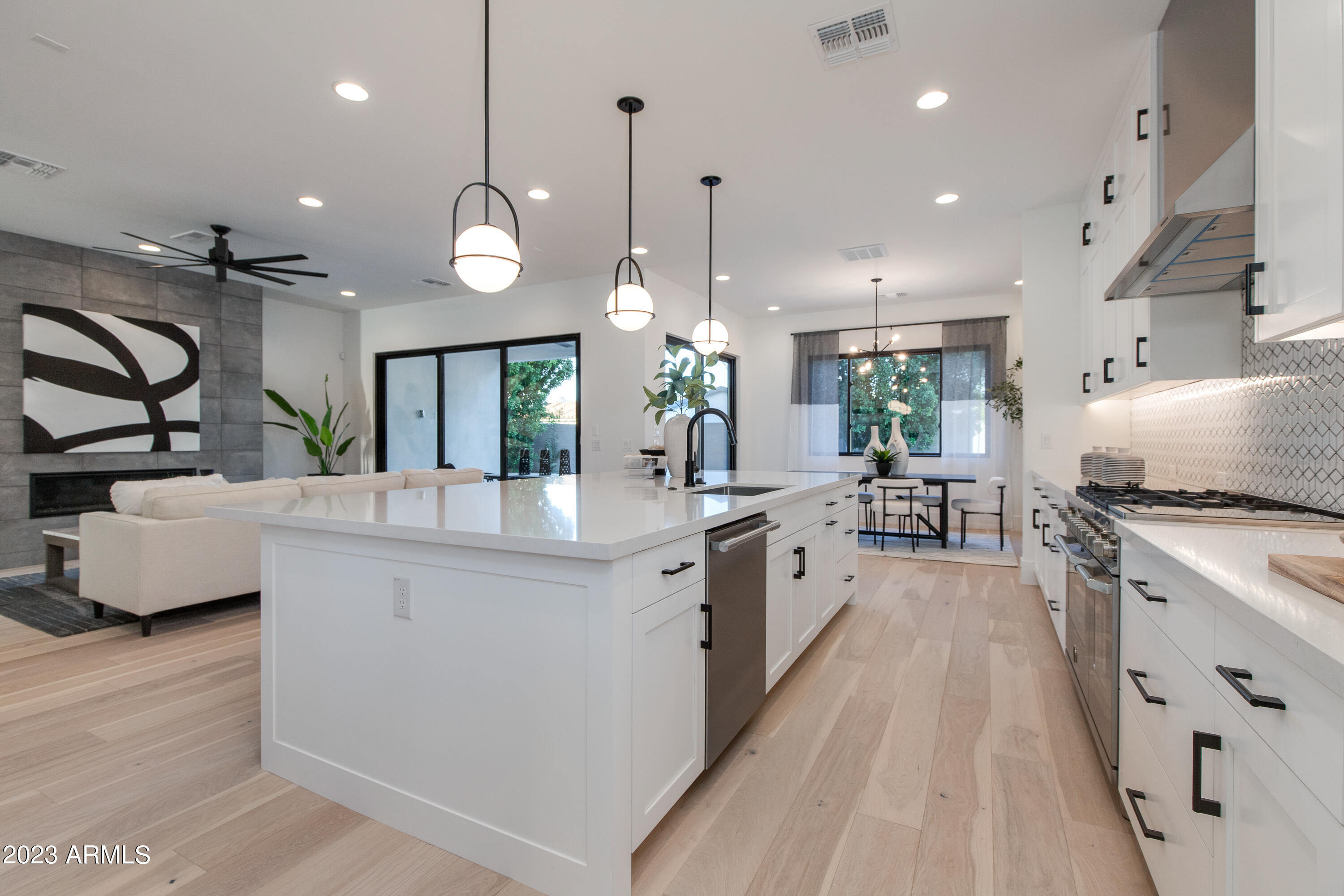 3833 N 33RD Street
